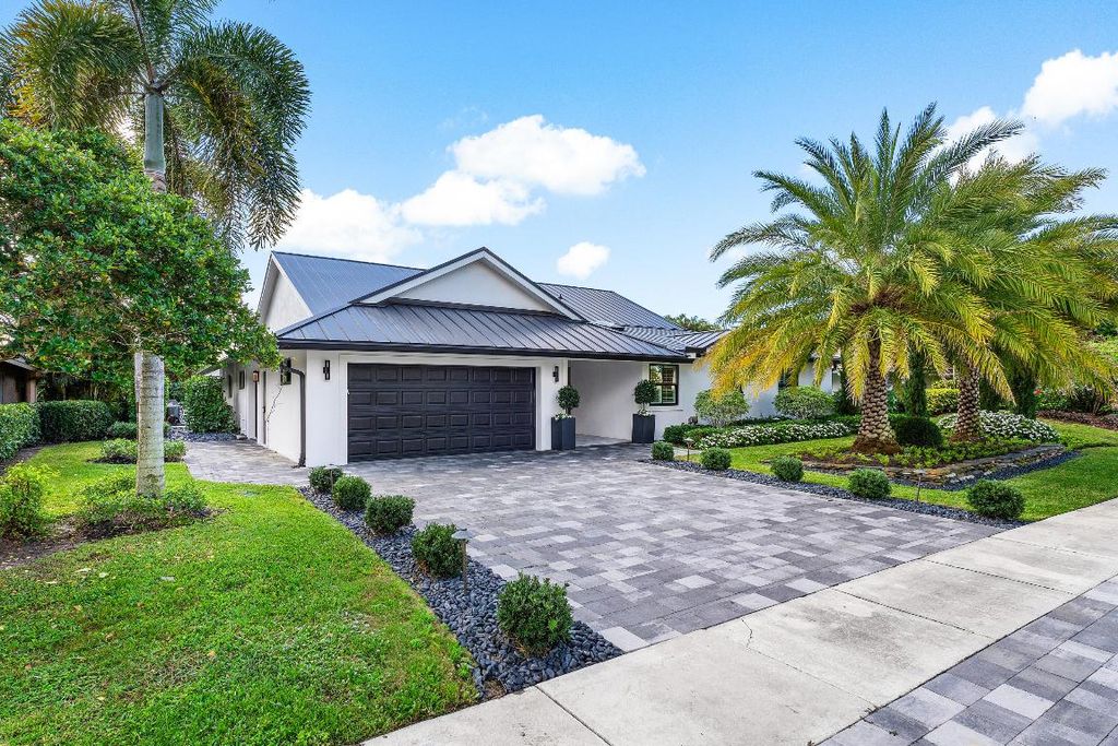 Photo of 4556 White Cedar Lane, Delray Beach, FL 33445 (MLS # R11054658)