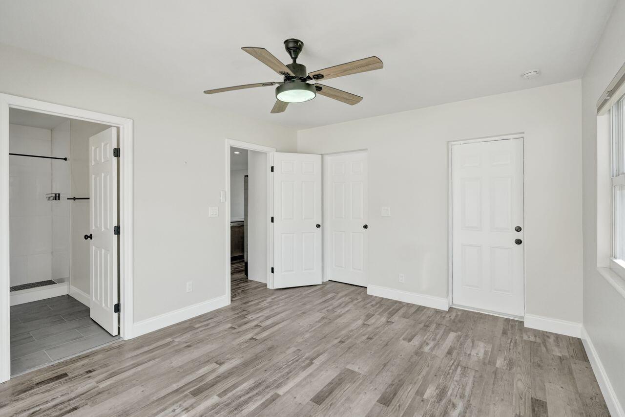 NORTH LAKE WORTH - Residential