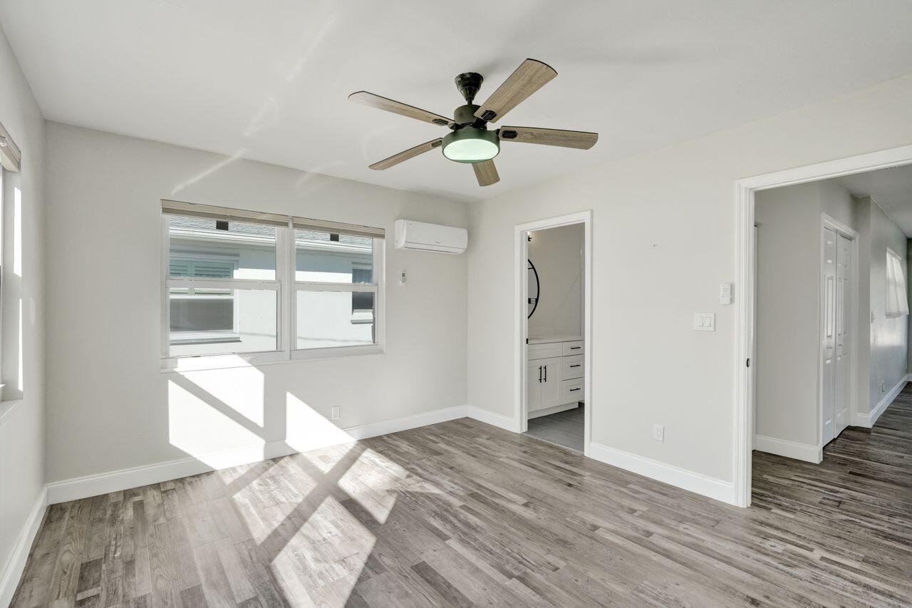 NORTH LAKE WORTH - Residential