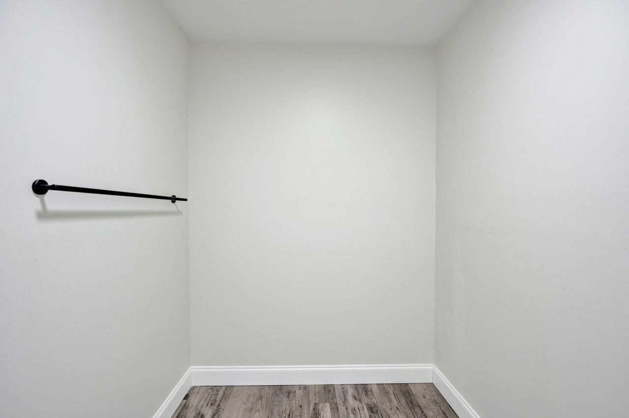 NORTH LAKE WORTH - Residential