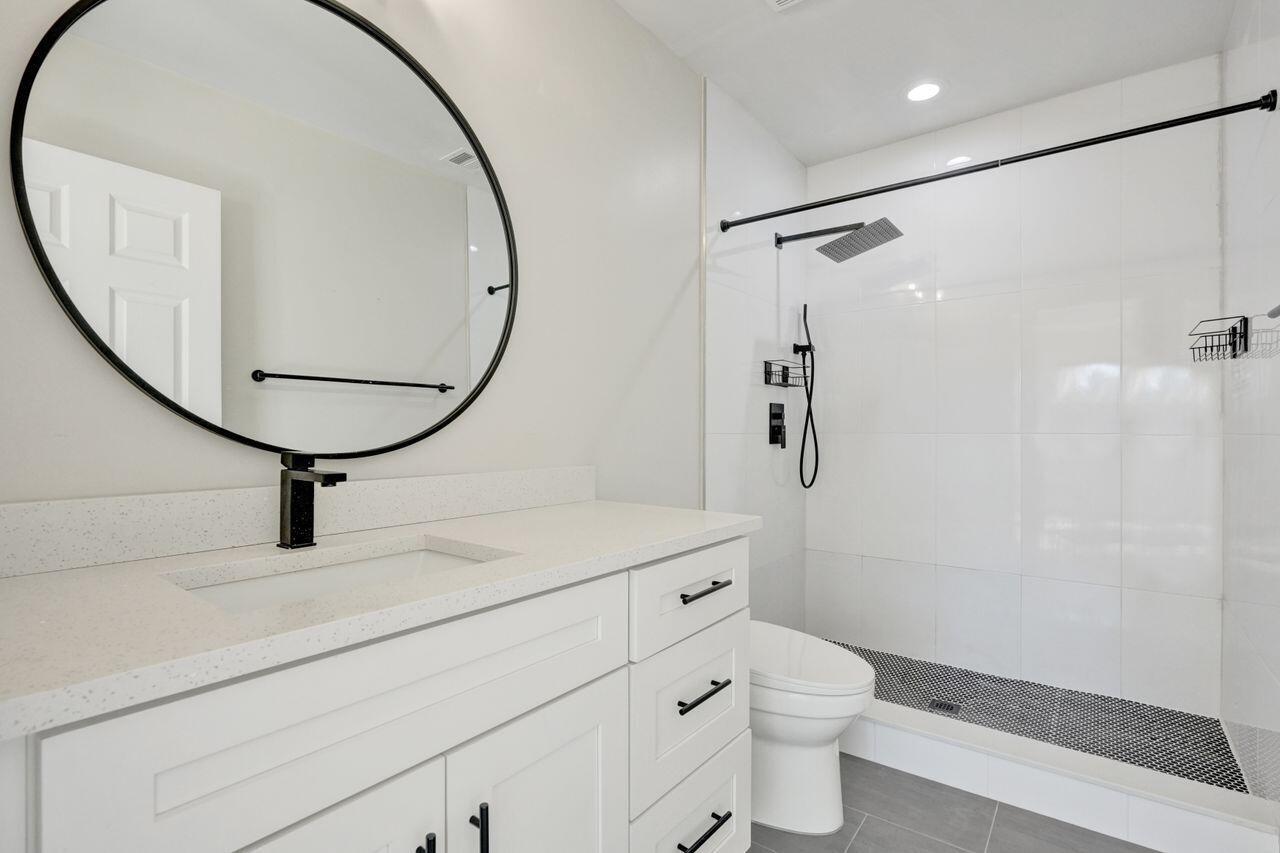 NORTH LAKE WORTH - Residential