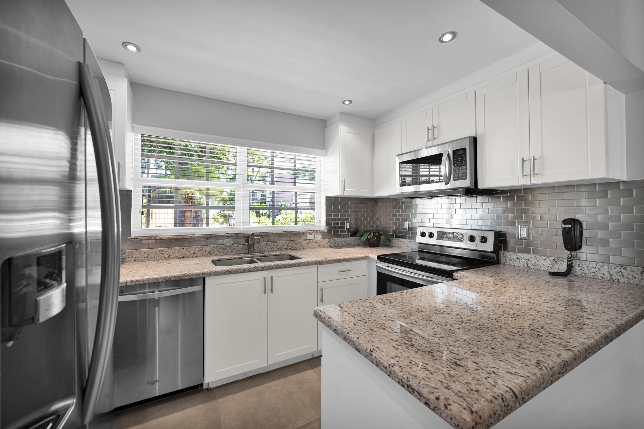 Townhouses Shores - Residential