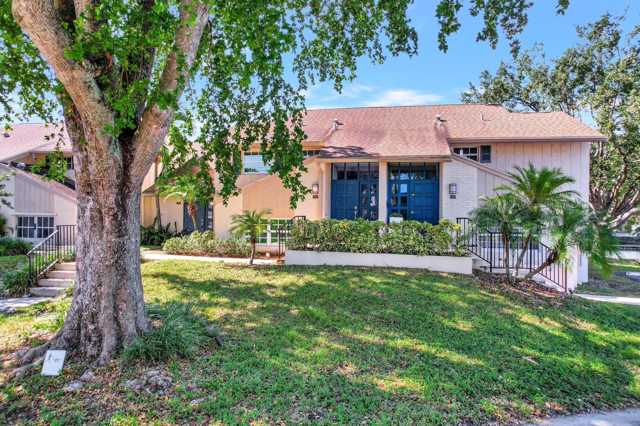 Townhouses Shores - Residential