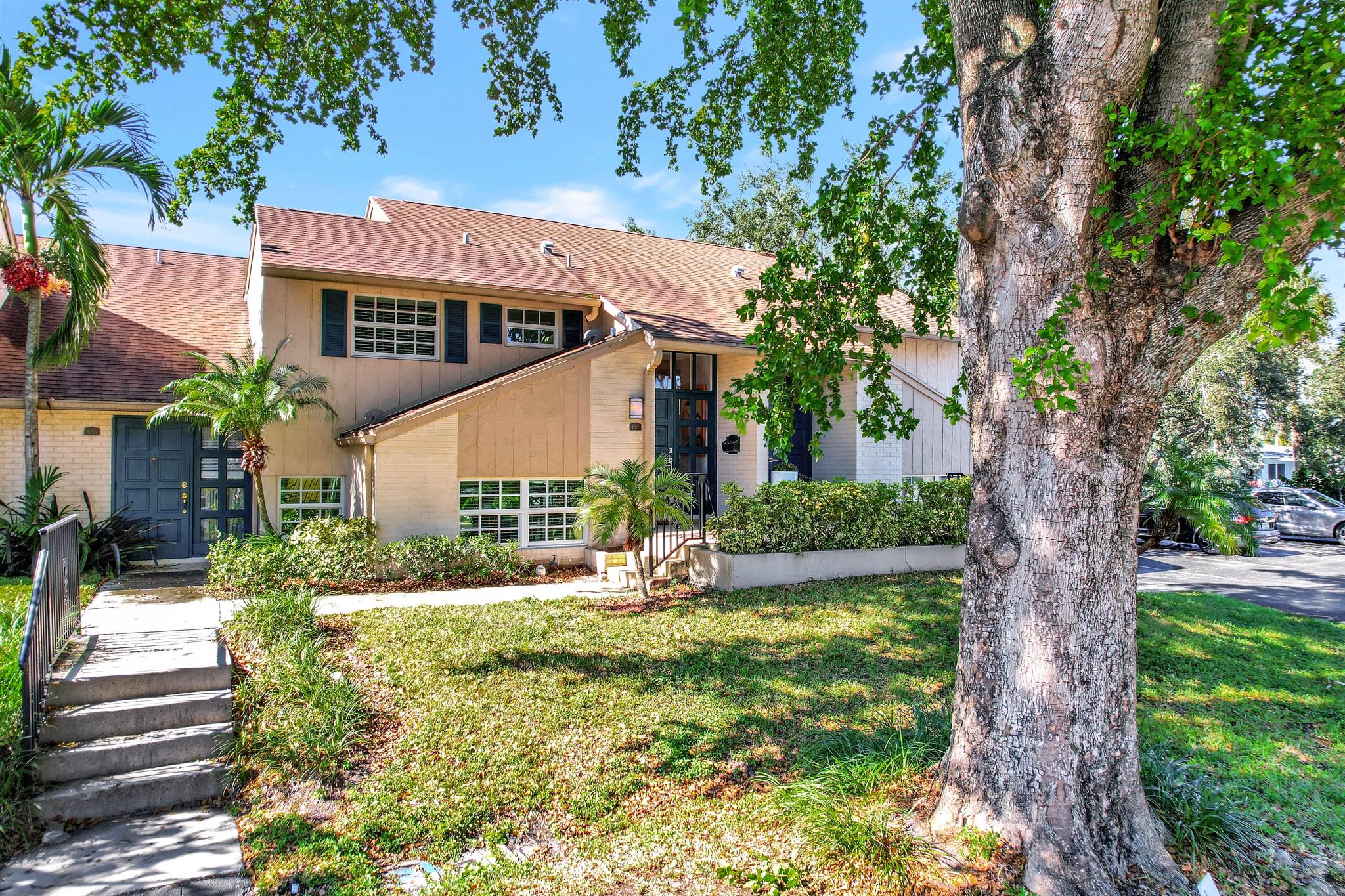 Townhouses Shores - Residential