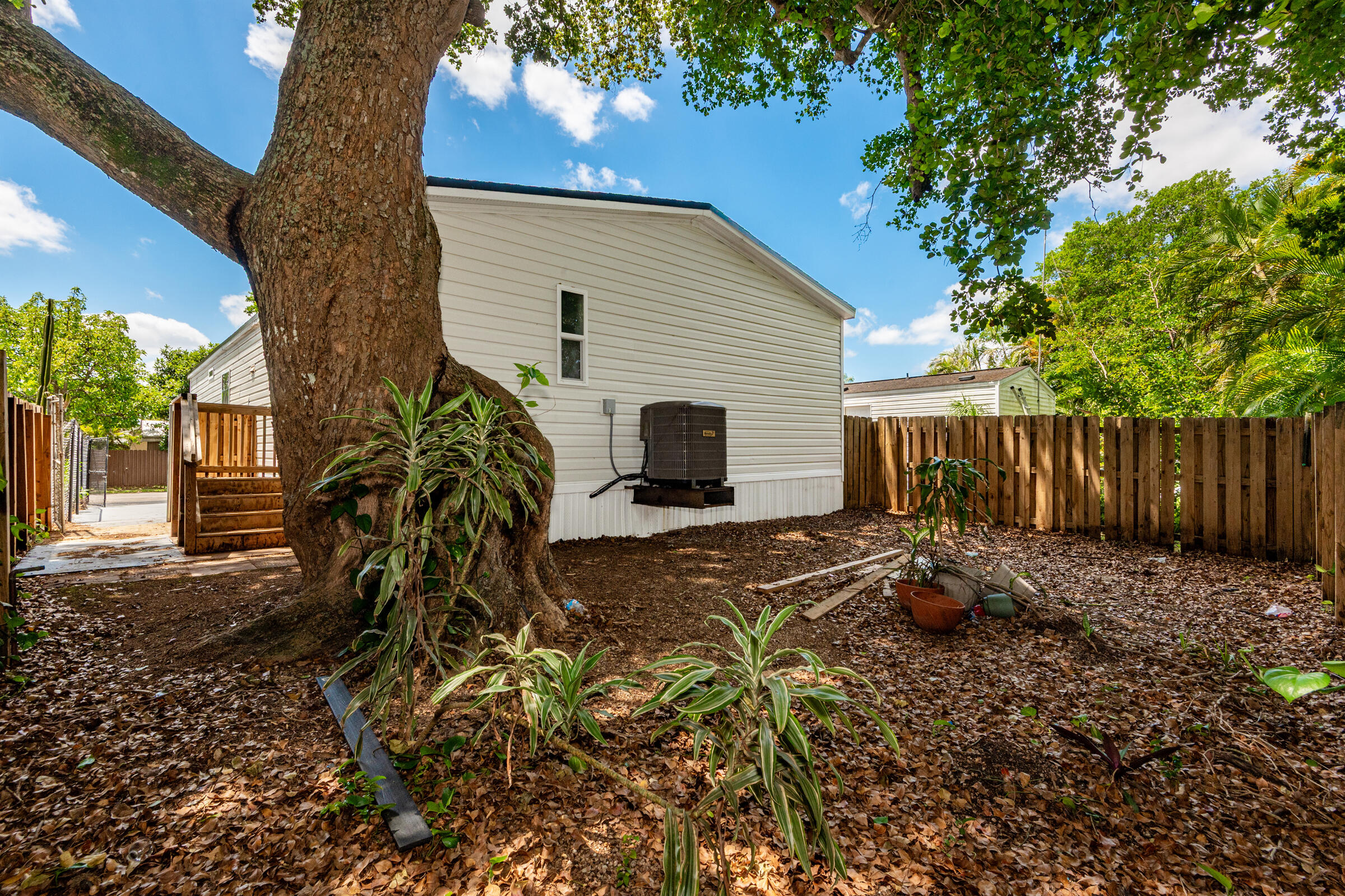 ORANGE PARK CLUB SEC 2 - Residential