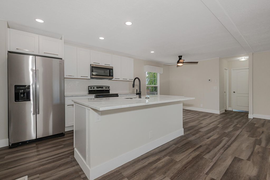 Photo of 13431 SW 9th Court, Davie, FL 33325 (MLS # B26019310)