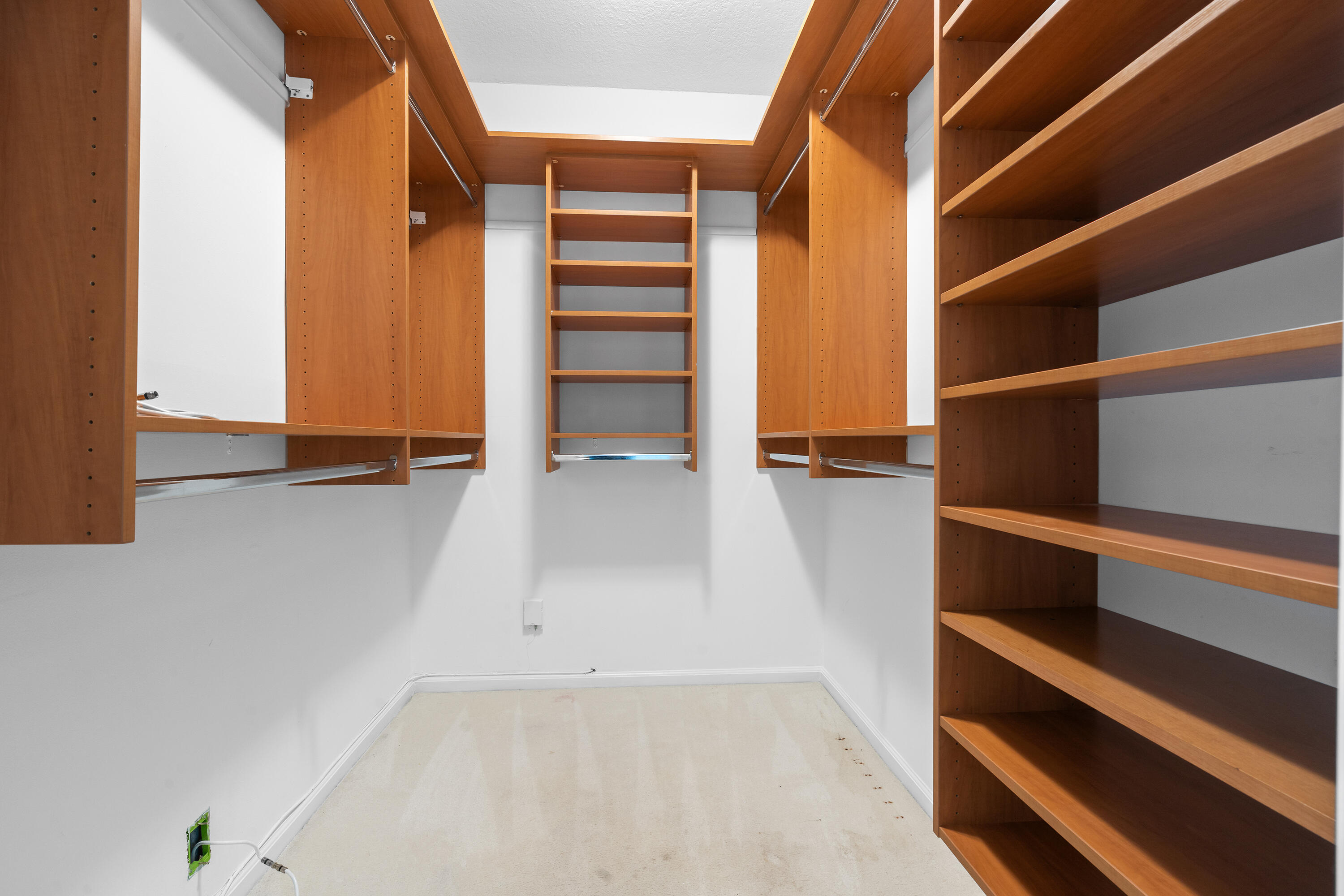 BROADVIEW CONDO - Residential