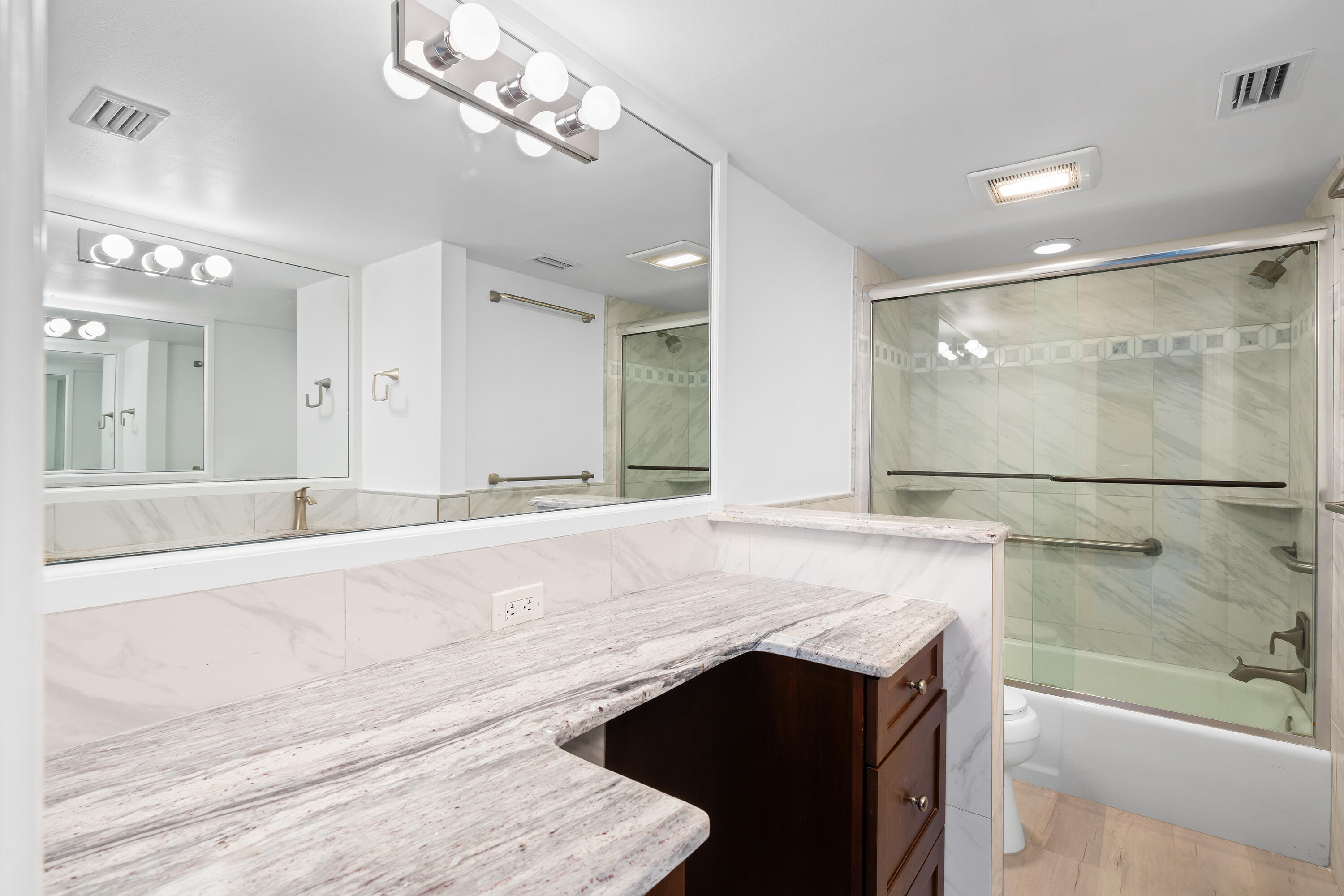 BROADVIEW CONDO - Residential