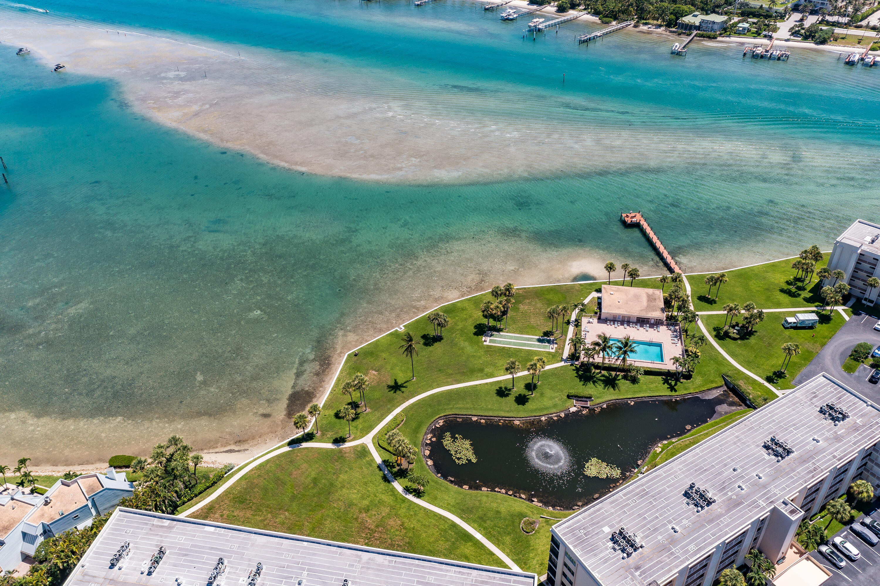 BROADVIEW CONDO - Residential