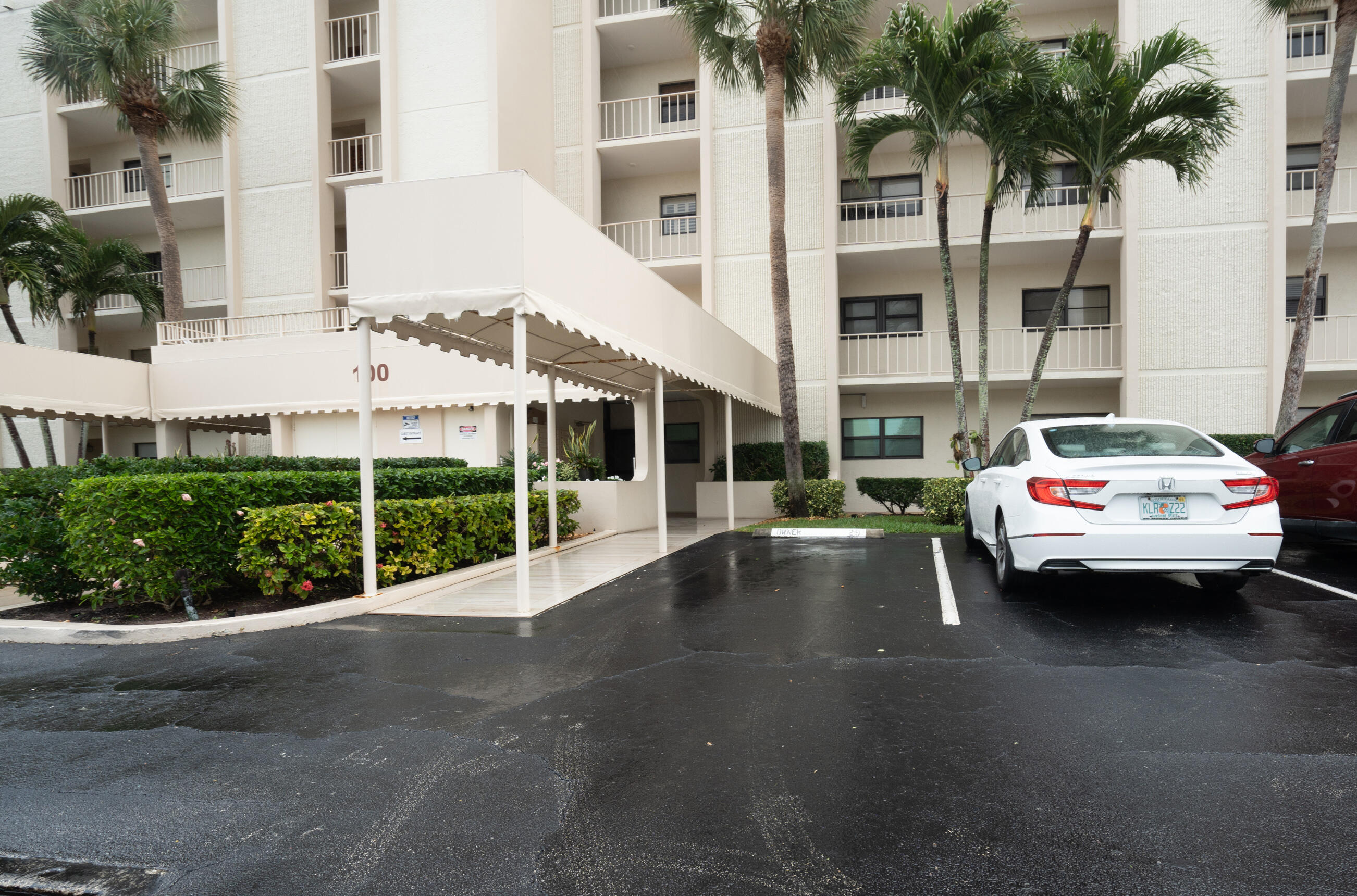 BROADVIEW CONDO - Residential