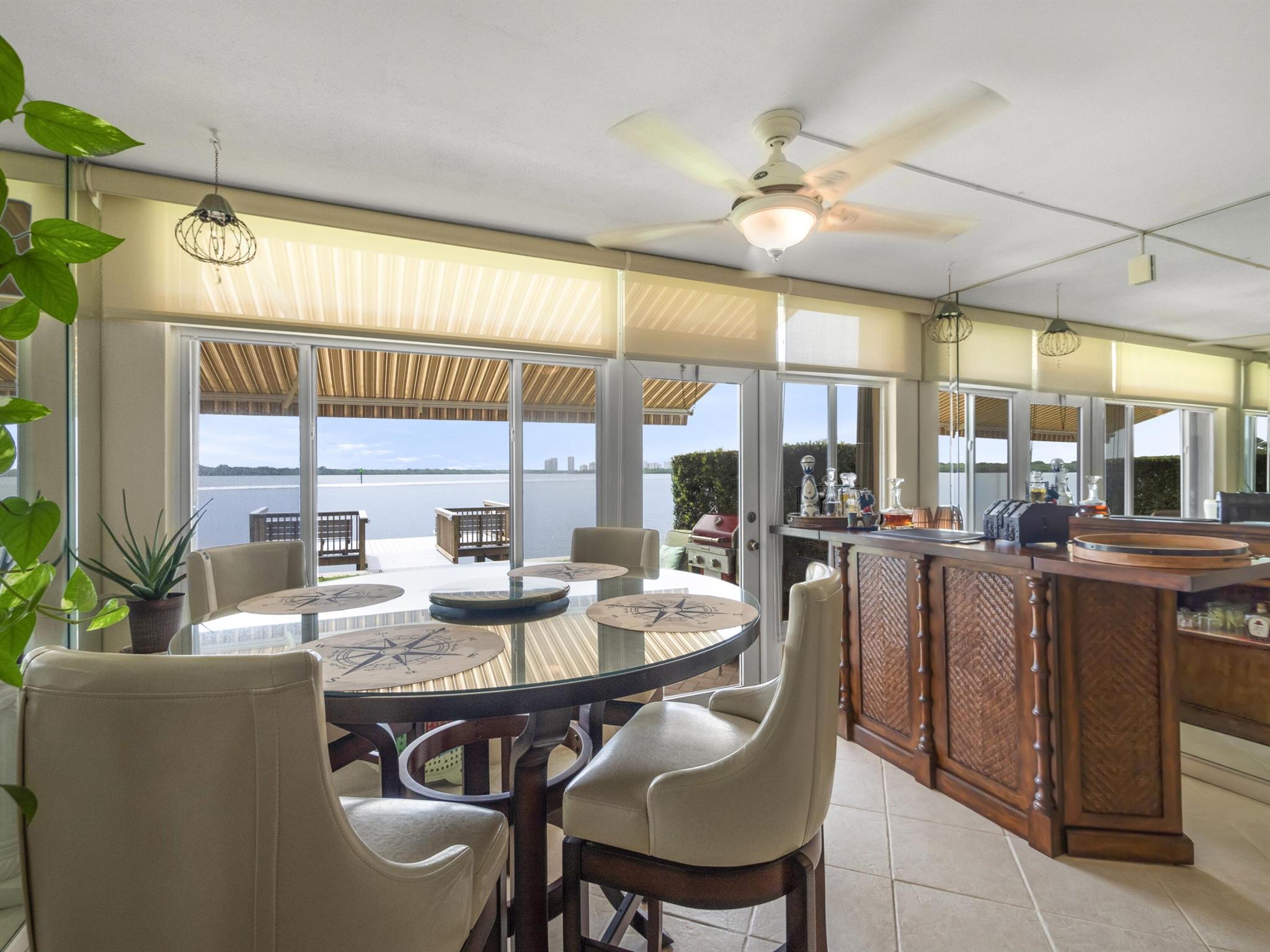 52 Yacht Club Drive 103, North Palm Beach, FL, 33408/$408,900 3 52 Yacht Club Drive 103