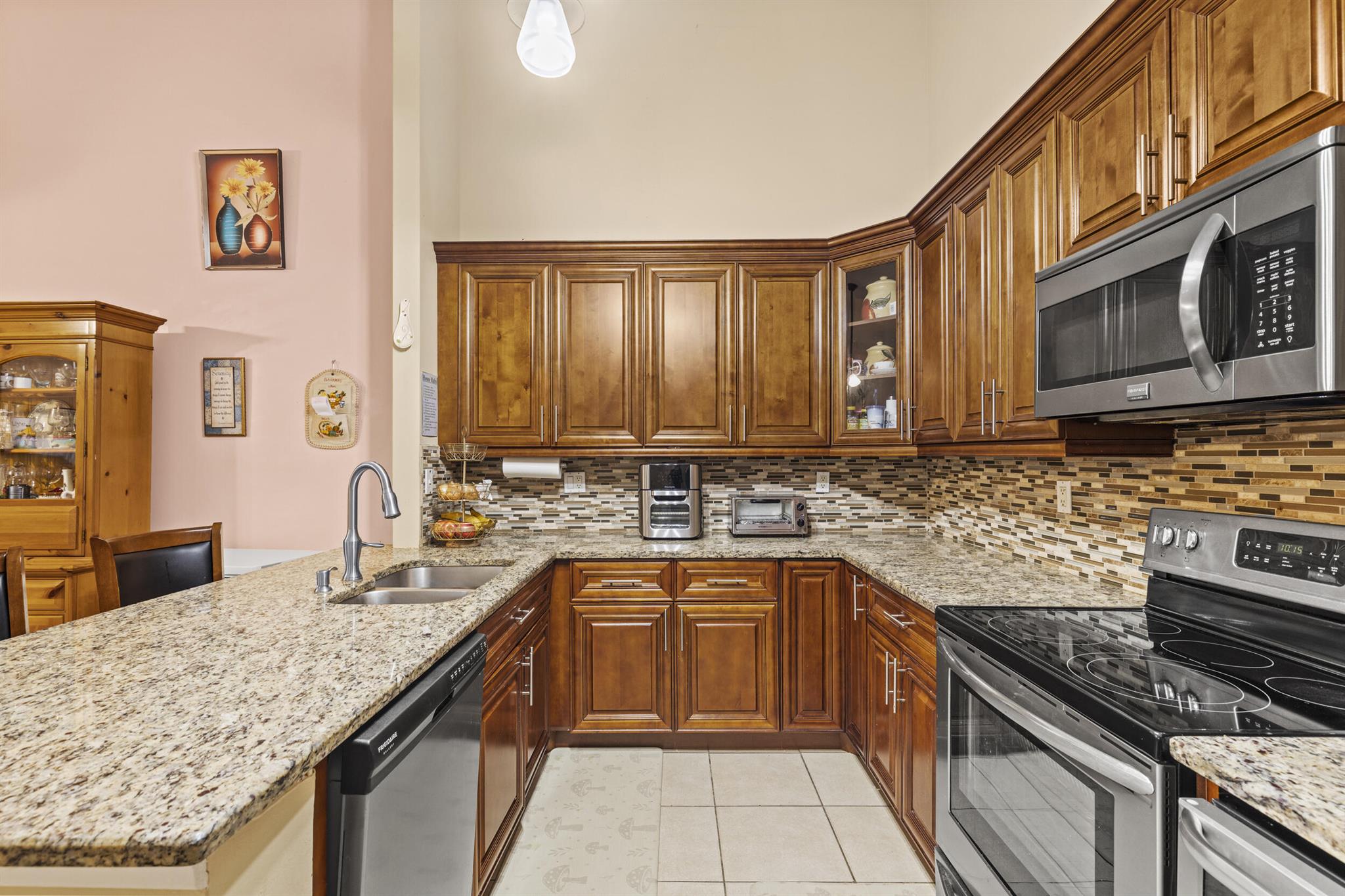 SUMMIT PINES UNIT 3 - Residential