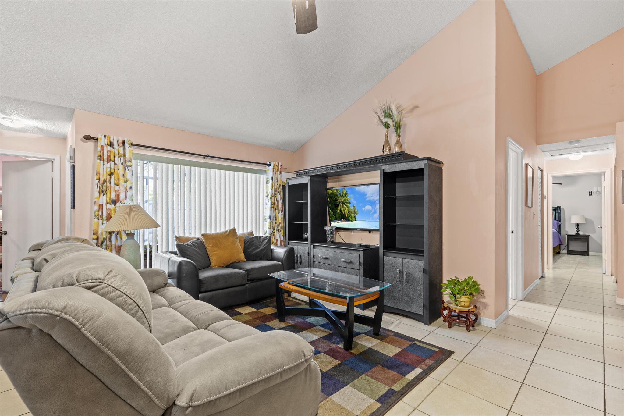 SUMMIT PINES UNIT 3 - Residential