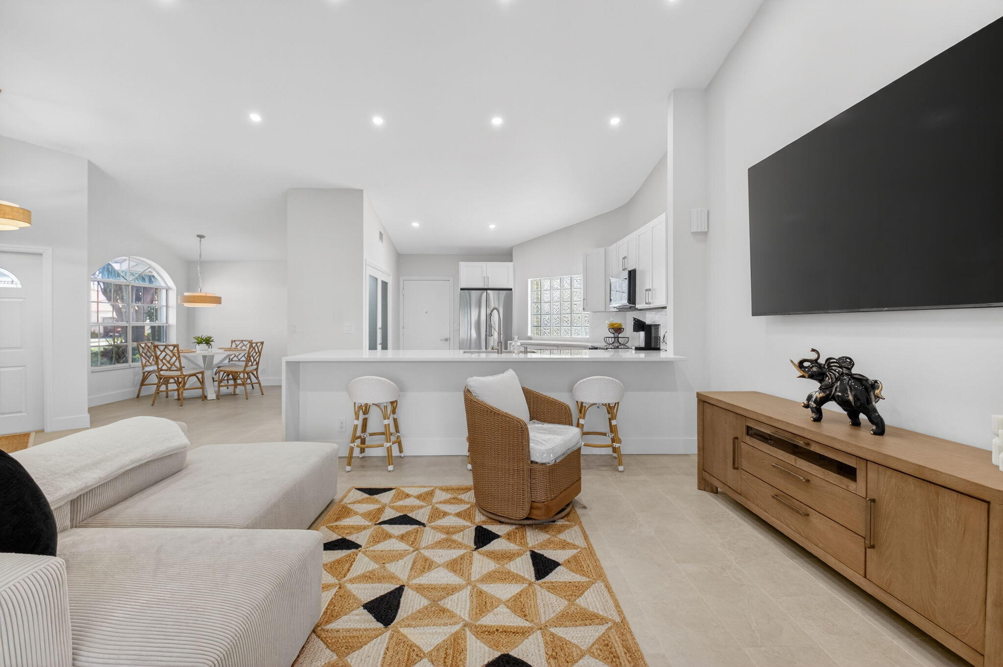 FLORAL LAKES 1 - Residential