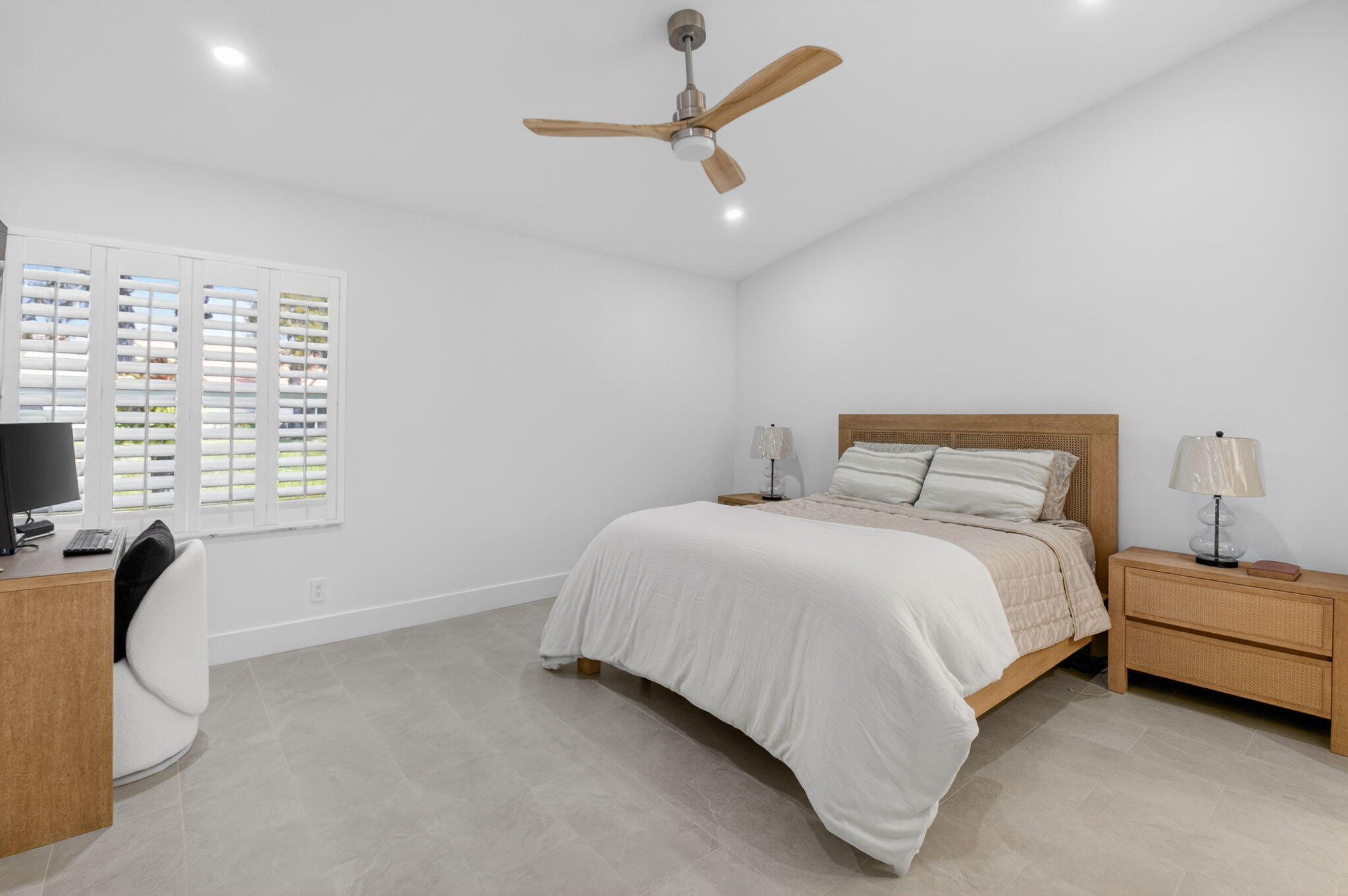 FLORAL LAKES 1 - Residential