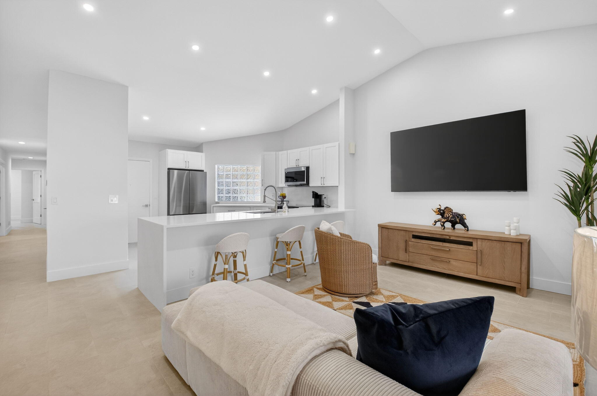 FLORAL LAKES 1 - Residential