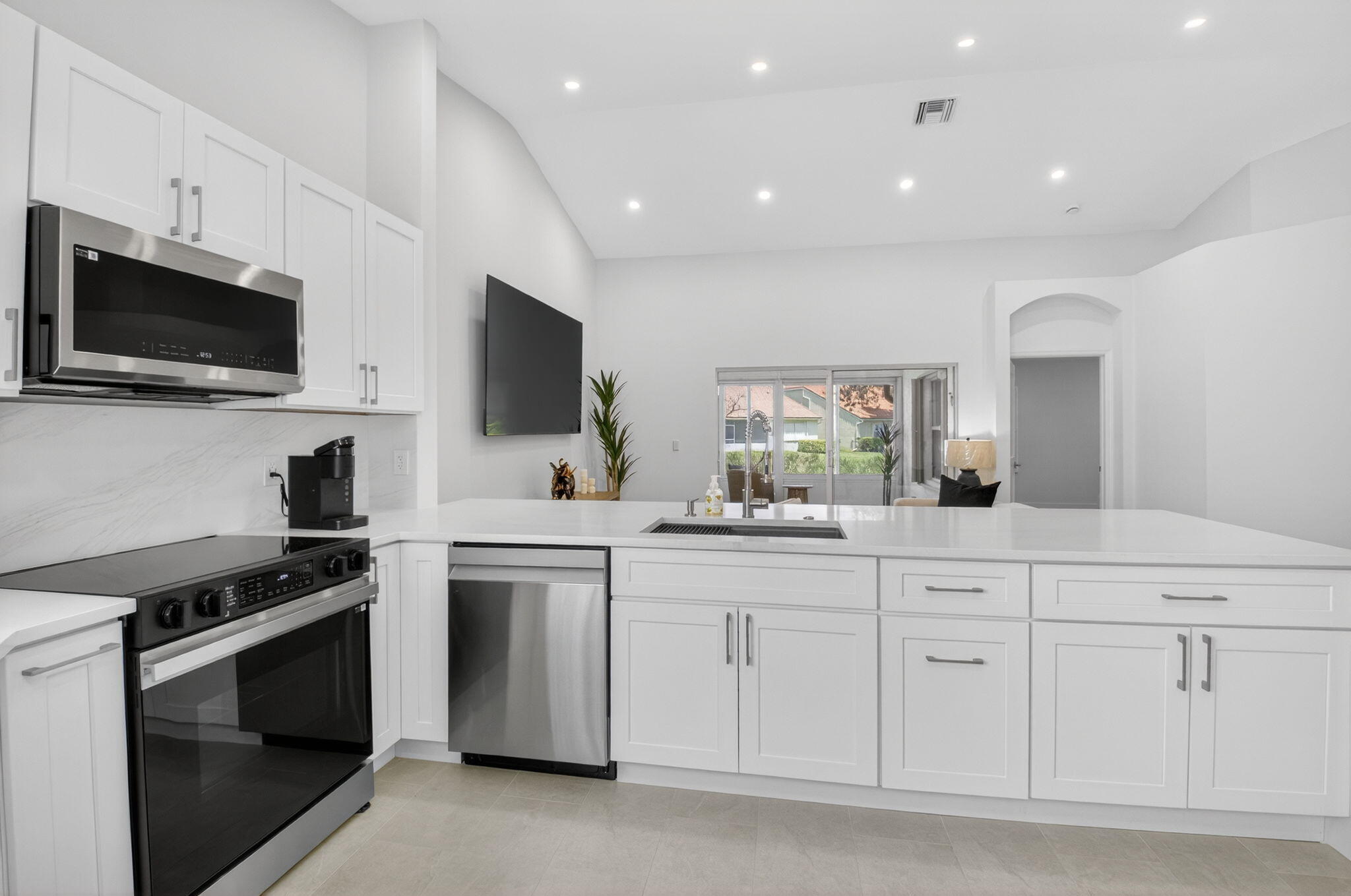 FLORAL LAKES 1 - Residential