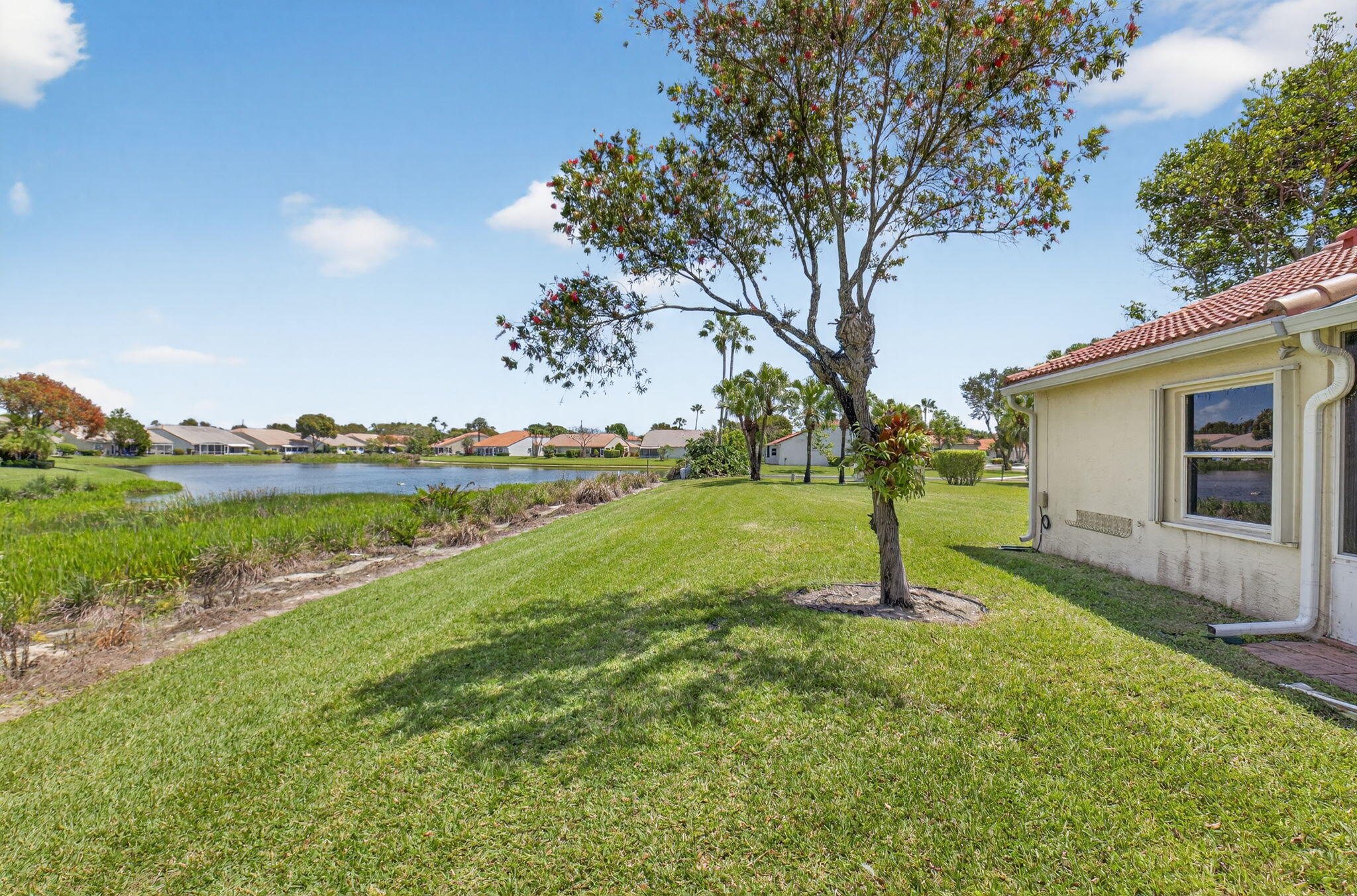 FLORAL LAKES 1 - Residential