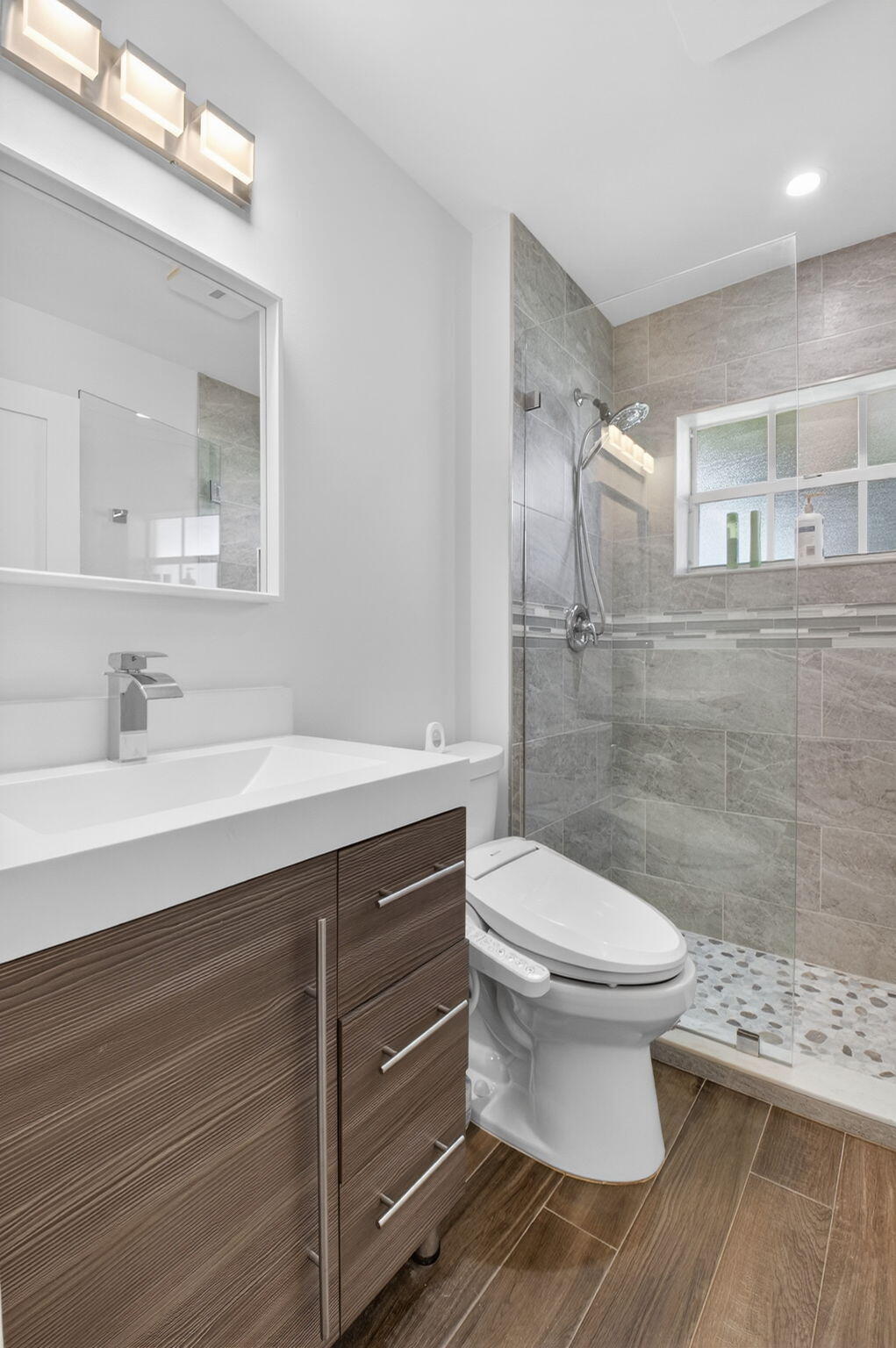 FLORAL LAKES 1 - Residential