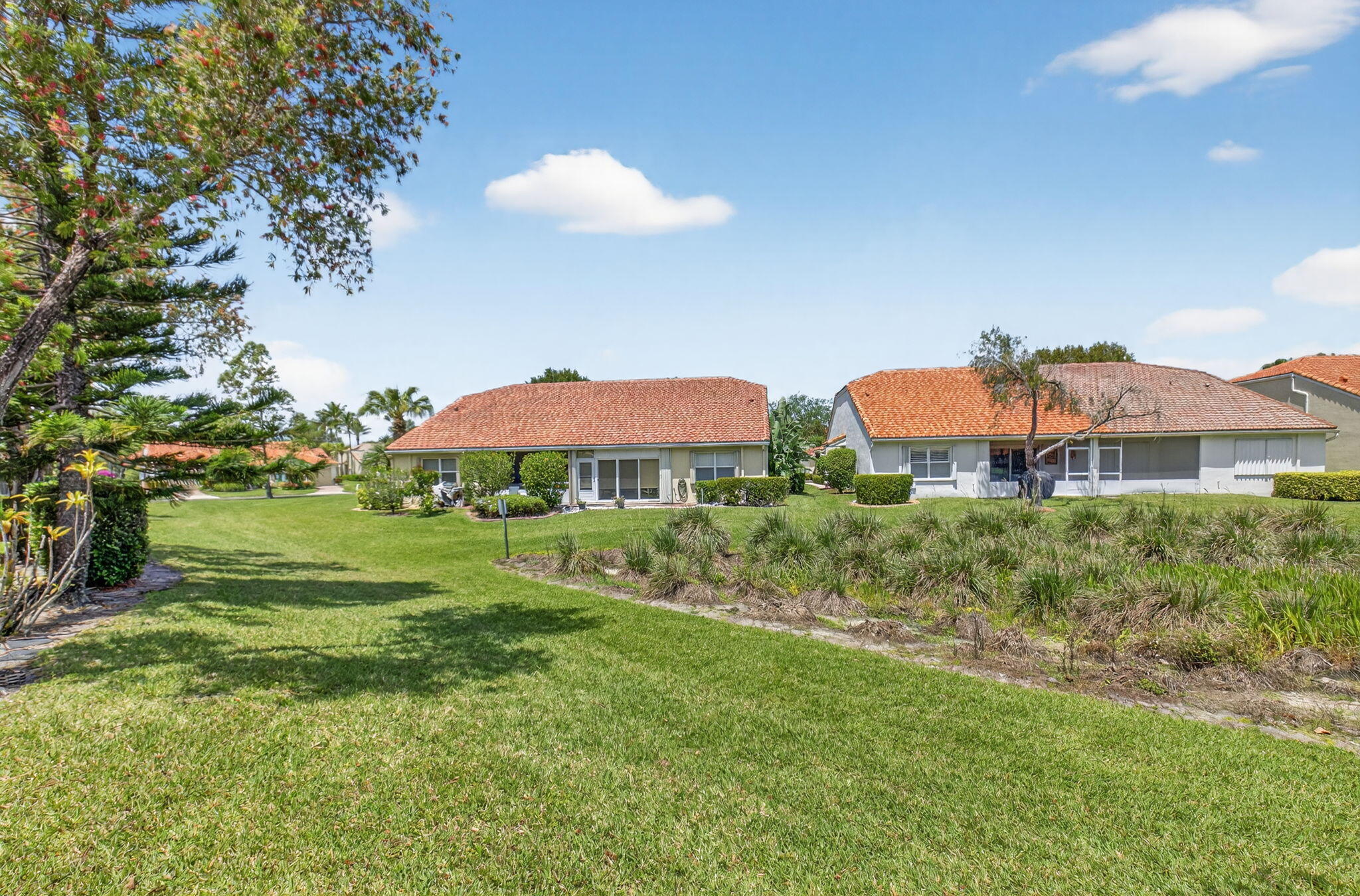 FLORAL LAKES 1 - Residential