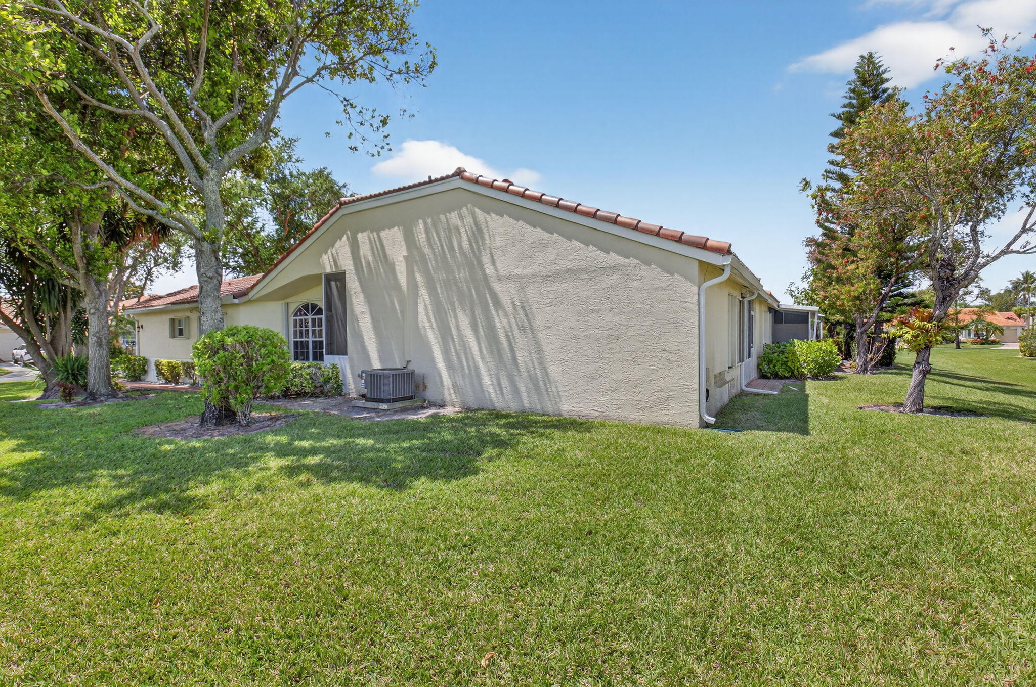 FLORAL LAKES 1 - Residential