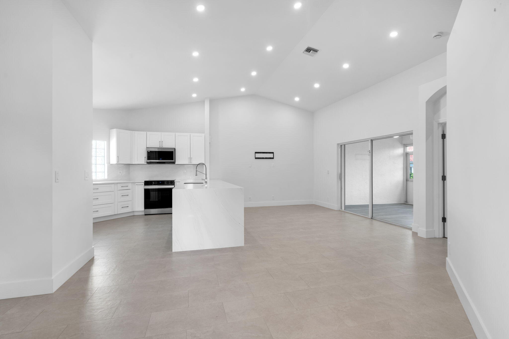 Properties | Stephanie Kaufman 6171 Floral Lakes Drive