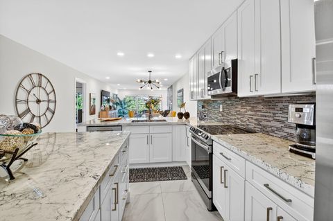 13213 Lucinda Palm Court D Delray Beach FL 33484