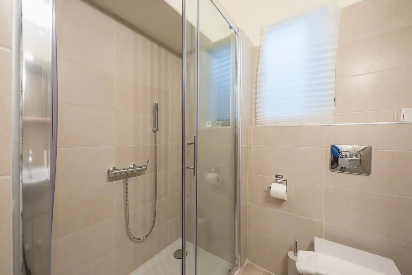 Acropolis - Residential