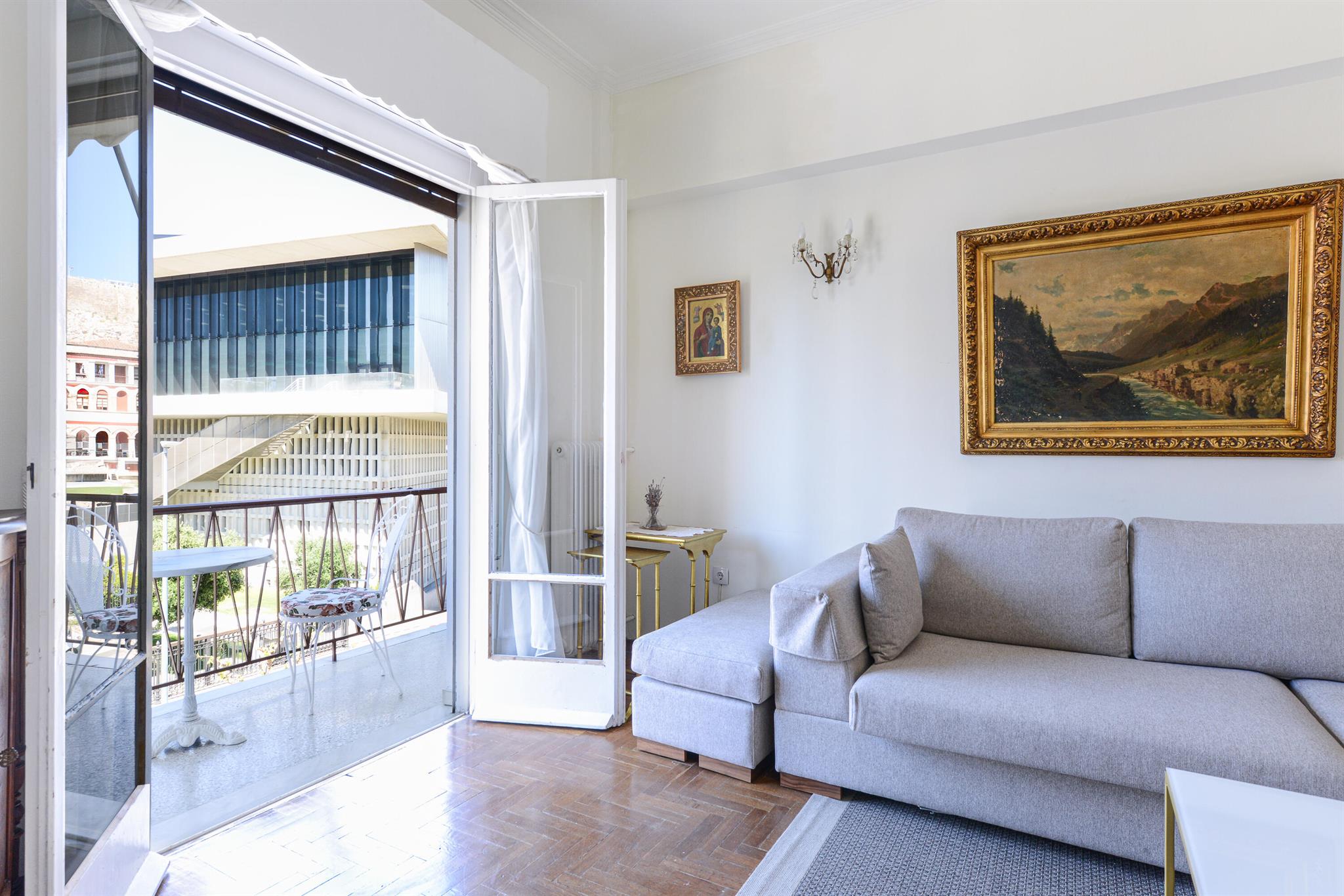 Acropolis - Residential