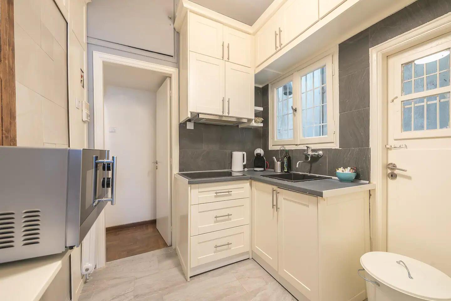 Acropolis - Residential