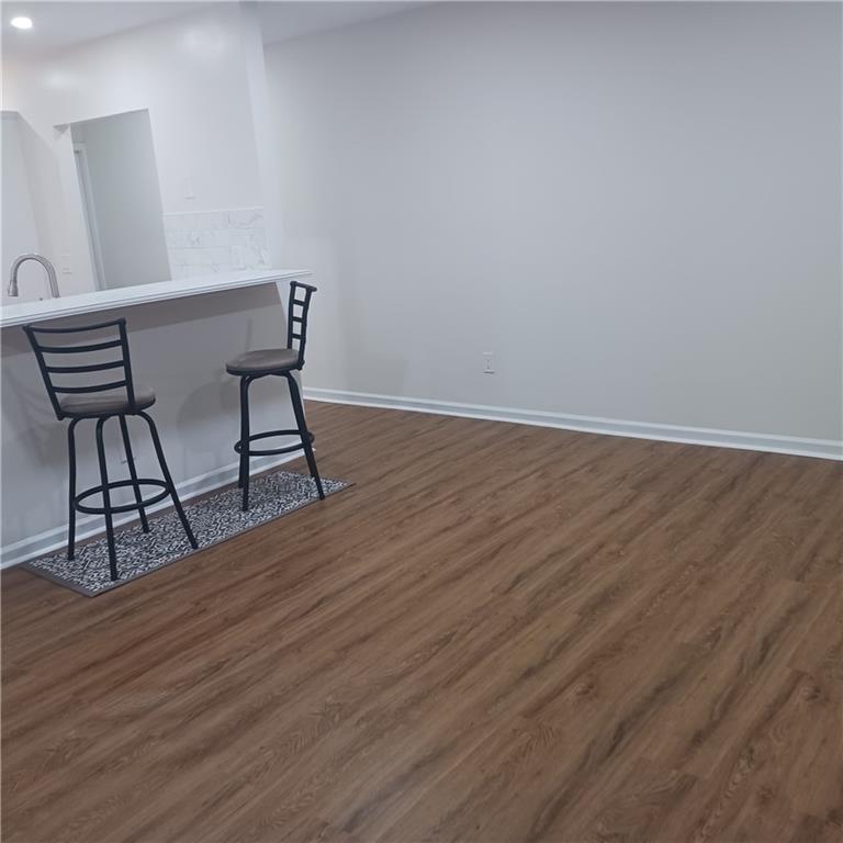 Grenadier Lake at Welleby - Residential