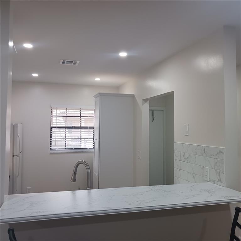 Grenadier Lake at Welleby - Residential