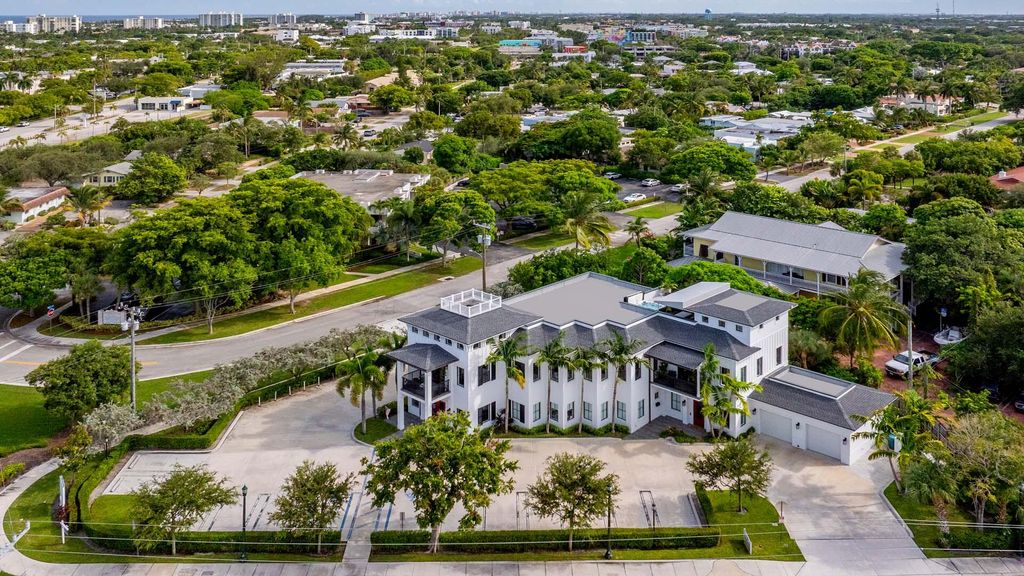 Photo of 230 George Bush Boulevard, Delray Beach, FL 33444 (MLS # R11144339)