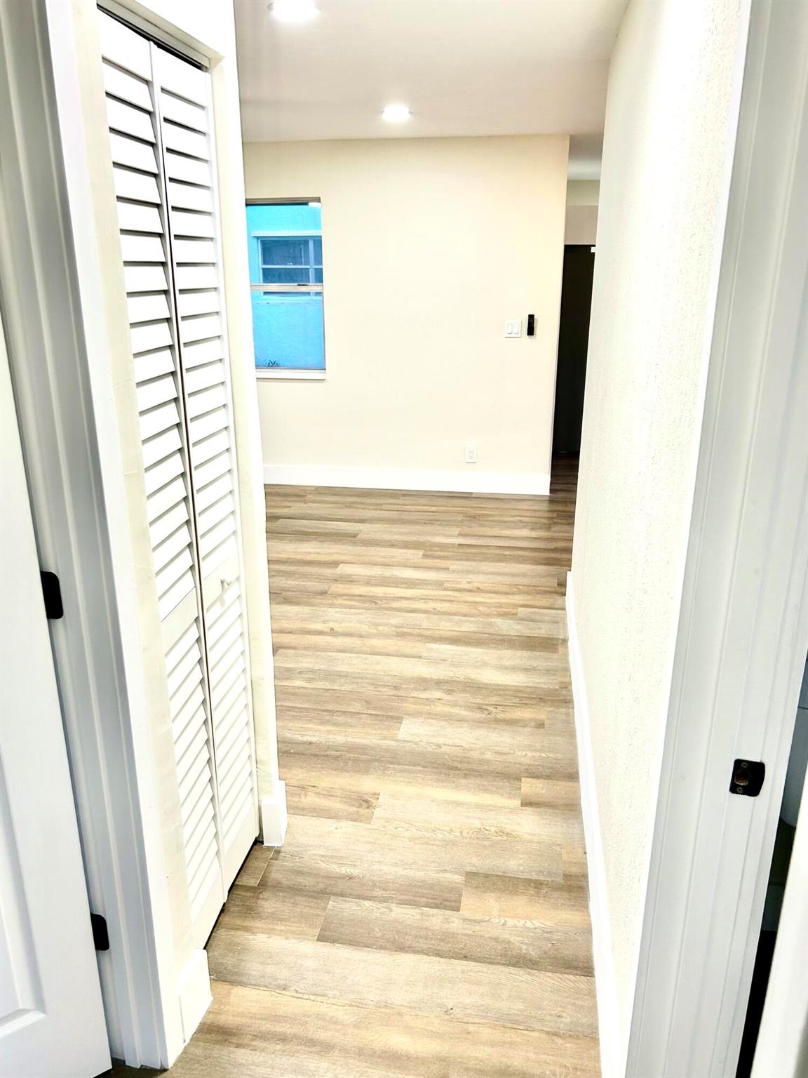 MONROE HEIGHTS - Residential Lease