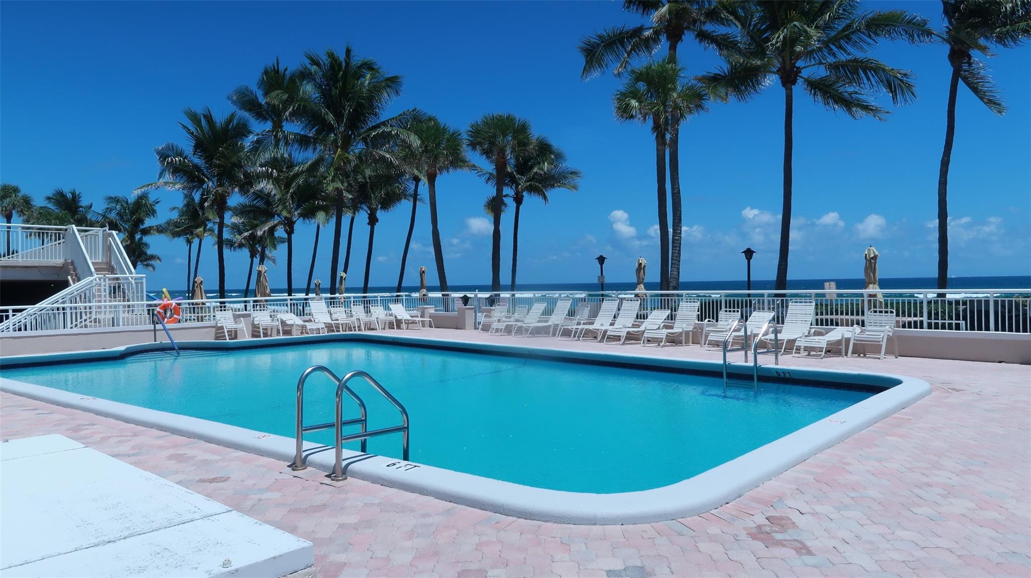 Hillsboro Le Baron Condo - Residential Lease