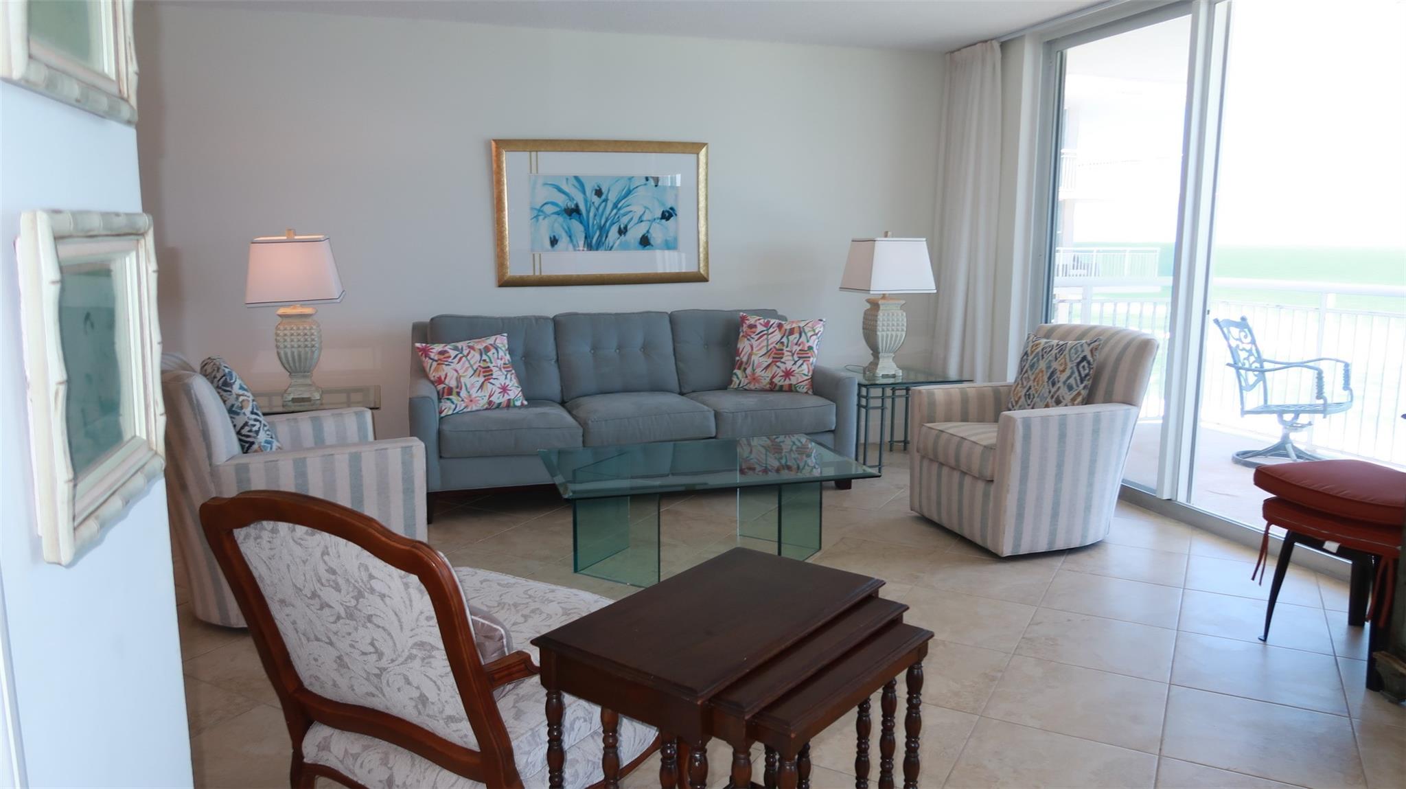Hillsboro Le Baron Condo - Residential Lease