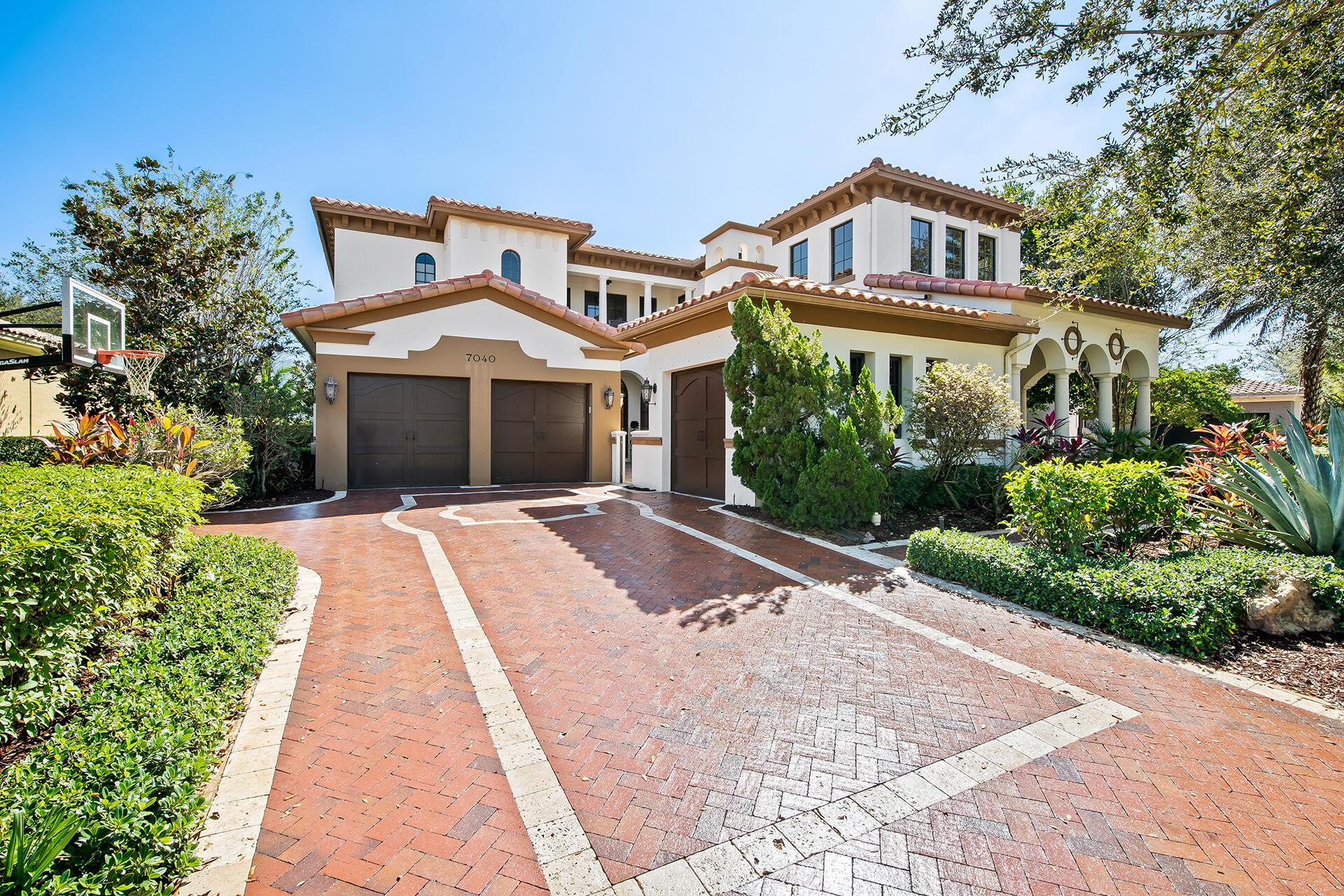 7040 Long Leaf Drive