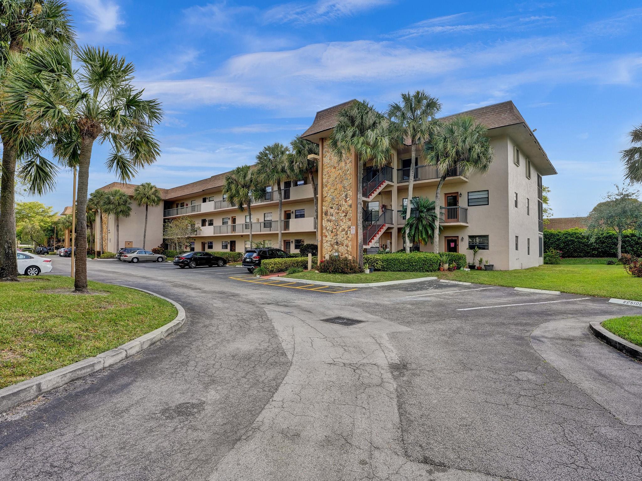Lakes of Carriage Hills - Residential