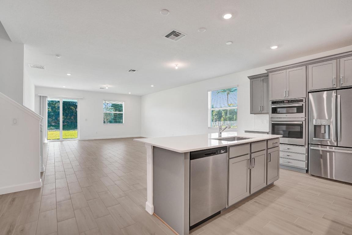 BOYNTON WATERS WEST 1 - Residential Lease