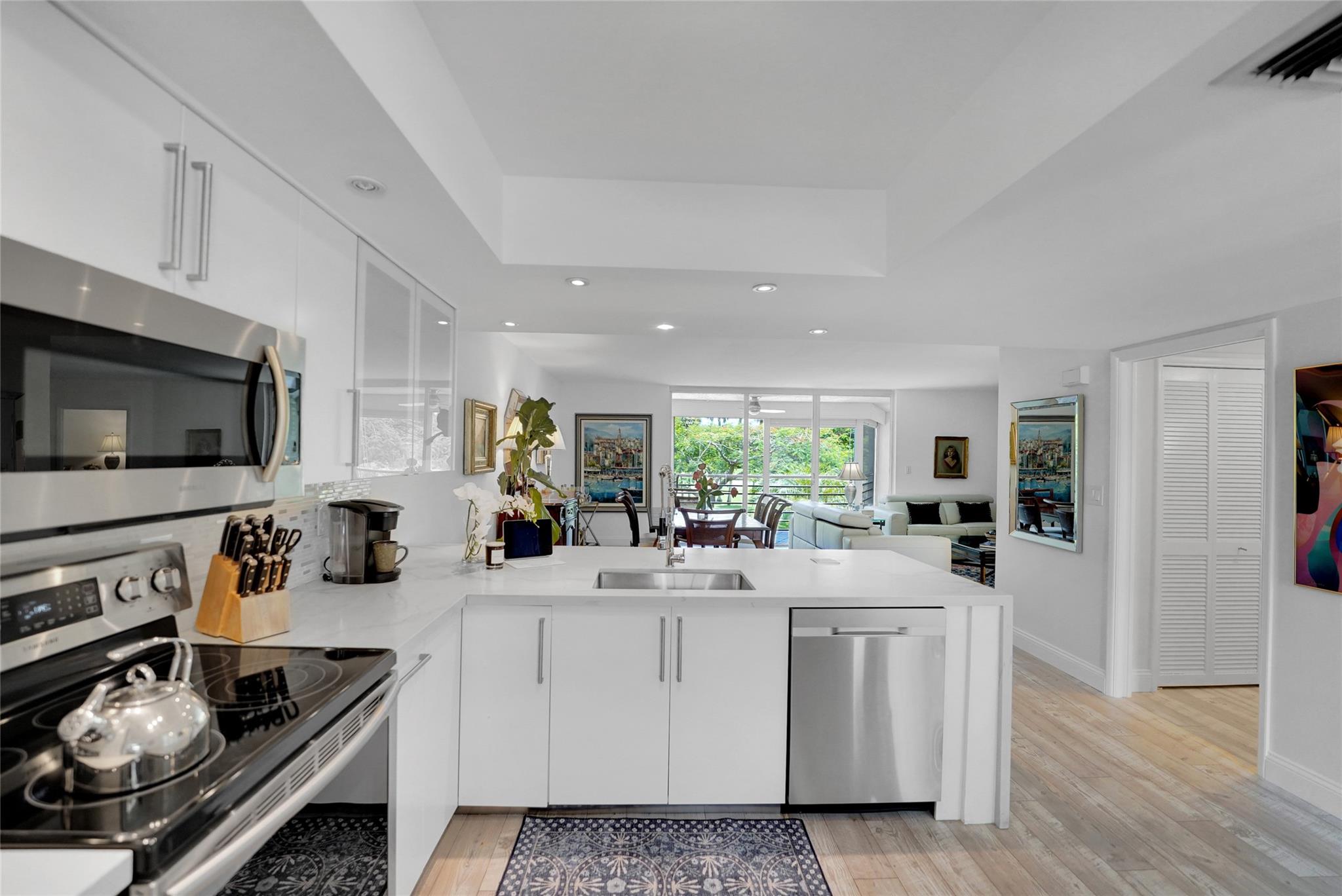 PALM AIRE - Residential