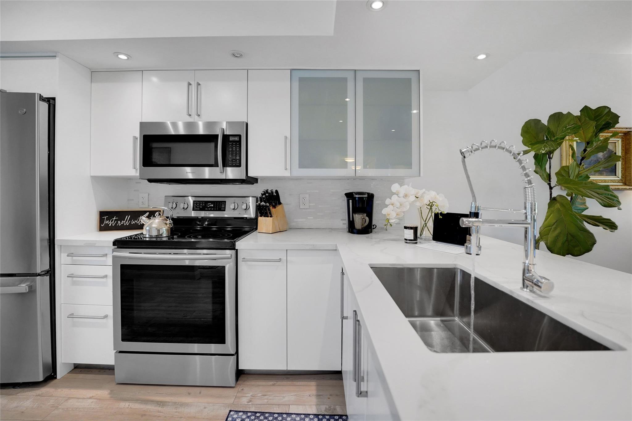 PALM AIRE - Residential