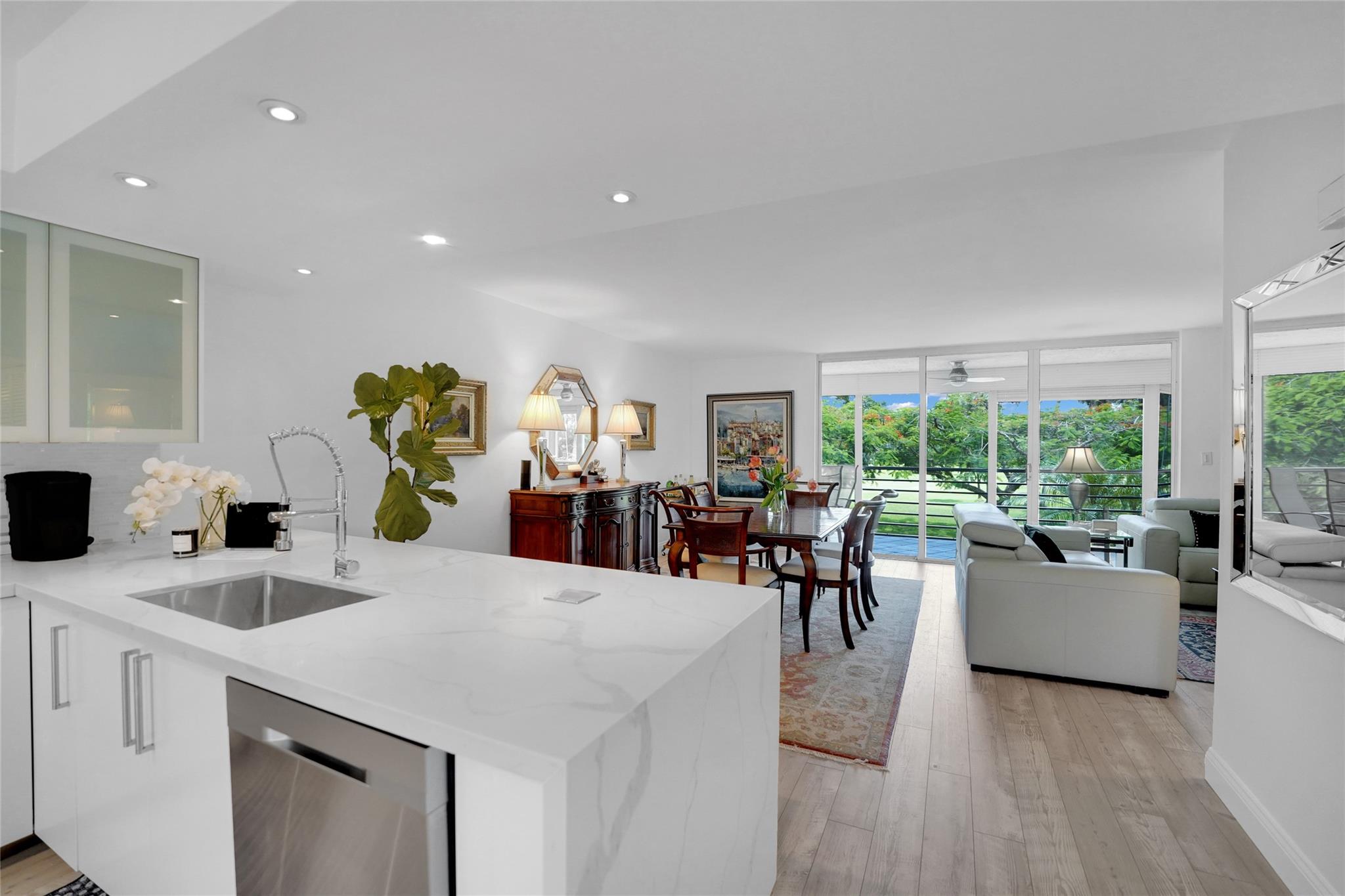 PALM AIRE - Residential