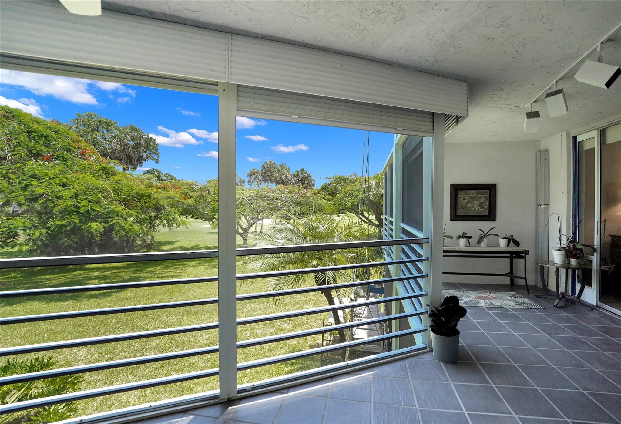 PALM AIRE - Residential
