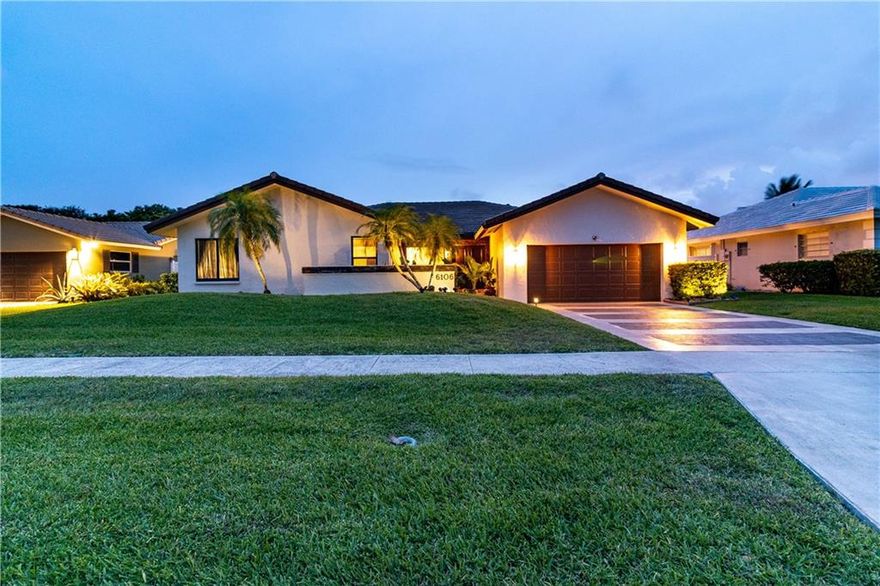 Immaculately kept 3/3 with gorgeous views. This private home is in a cul-de-sac community of ‘Golf Vista’ in the highly desirable Boca Del Mar.  This home is $130 a year HOA! Recently remodeled with 3 new bathrooms; 3 bedrooms with new tile, base boarding, crown molding and paint; Brand new tile roof, new attic venting and energy efficient attic insulation; new large aluminum screened enclosure; remodeled pool, tile and waterfall, with new salt, pump, heater equipment; new hurricane proof windows, new exterior doors, updated electric new driveway and patio pavers; The home was recently painted and new exterior lighting. The property is located in top school district. This idyllic home is turnkey and move in ready. Immaculately kept 3/3 with gorgeous views. This central Boca Raton house is tucked away in the quiet and private, limited homes and dual cul-de-sac community of ‘Golf Vista’ in the highly desirable Boca Del Mar.  This home has no HOA, but the neighborhood is beautified under a small $130 annual fee under the Boca Del Mar Improvement Association! This uniquely open floor plan has natural light from an ample number of south facing slider and skylight windows offering an ideal east to west all-day natural sunlight exposure.  Recently remodeled with 3 new bathrooms; 3 bedrooms with new tile, base boarding, crown molding and paint; Brand new tile roof, new attic venting and energy efficient attic insulation; New large aluminum screened enclosure; Remodeled pool, tile and waterfall, with new salt, pump, and heater equipment; New hurricane proof windows, new exterior doors, updated electric and interior and exterior panels new driveway and patio pavers; The home was recently painted and new exterior lighting and much more. The property is located in top school district with local dining, Town Center Mall and I95 and Turnpike both 5 minutes away in either direction. This idyllic home is turnkey and move in ready, and will simply not last.