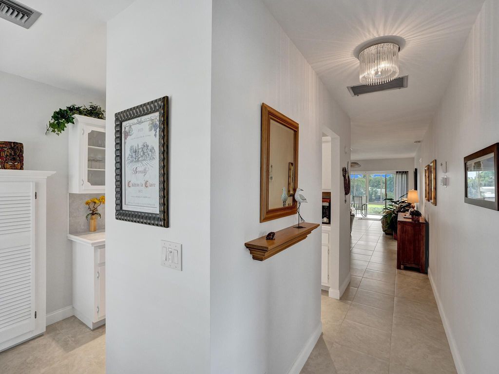 Photo of 1120 Mahogany Way #204, Delray Beach, FL 33445 (MLS # R10942497)
