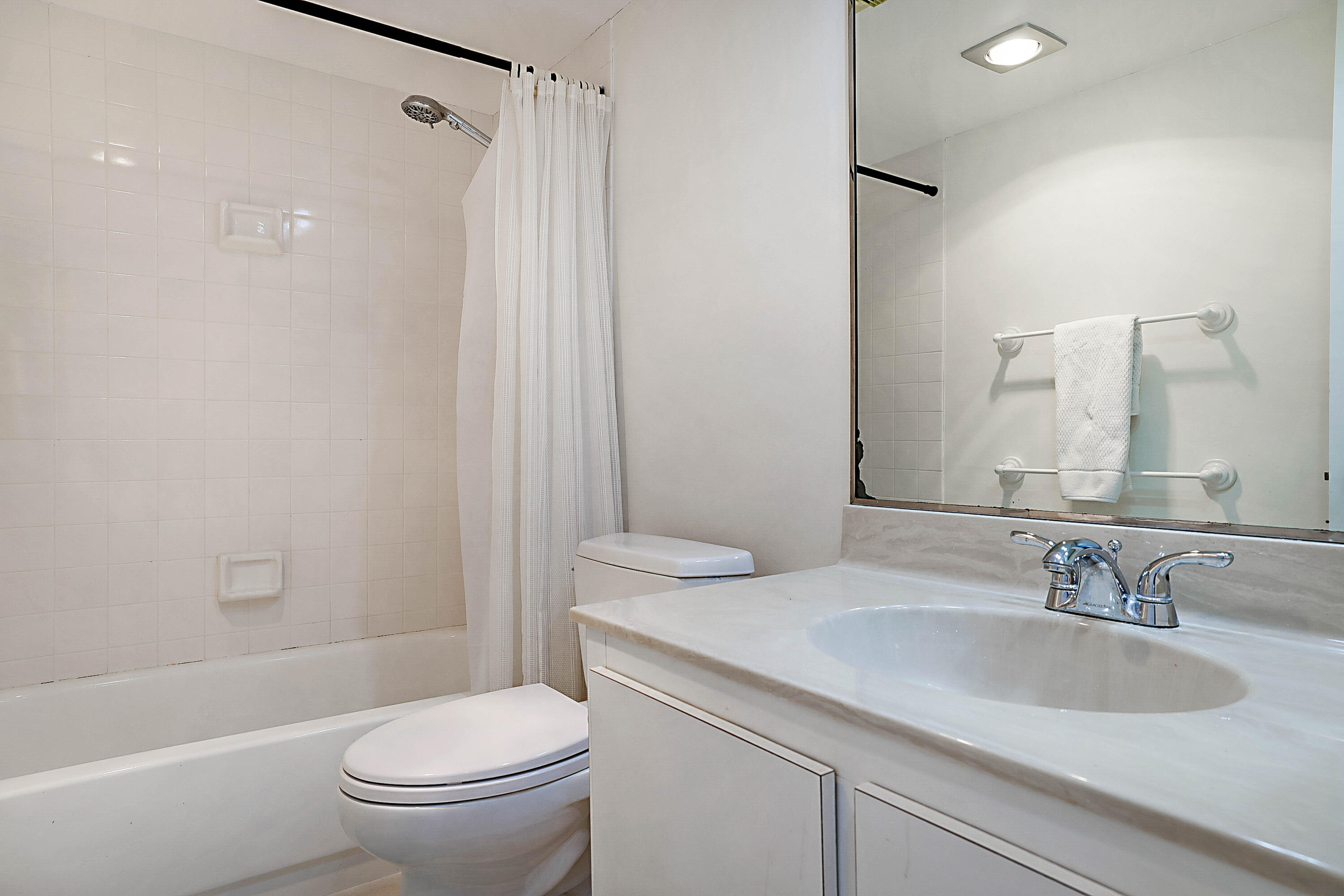 OCEAN TRAIL CONDO II - Residential