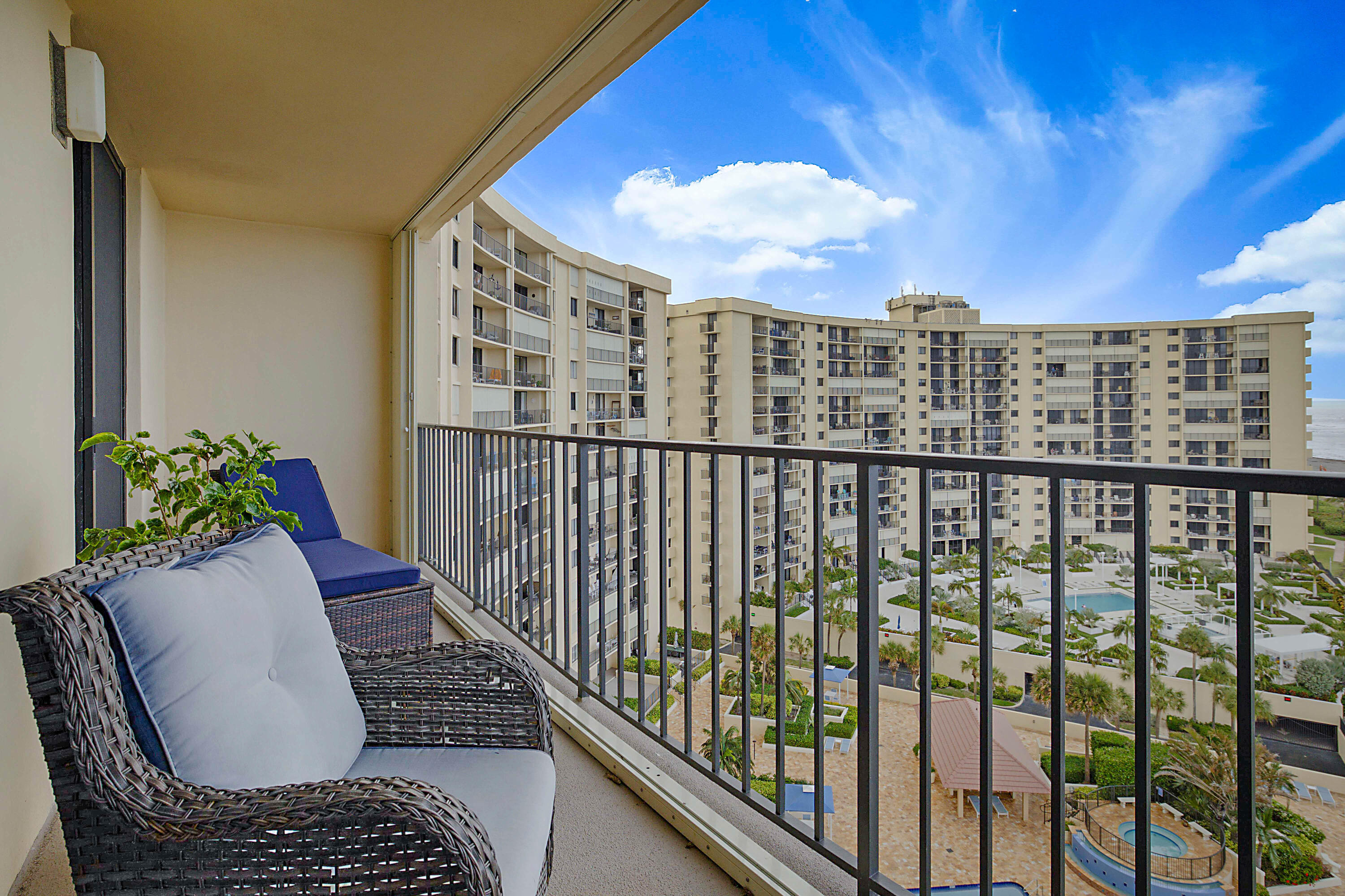 OCEAN TRAIL CONDO II - Residential