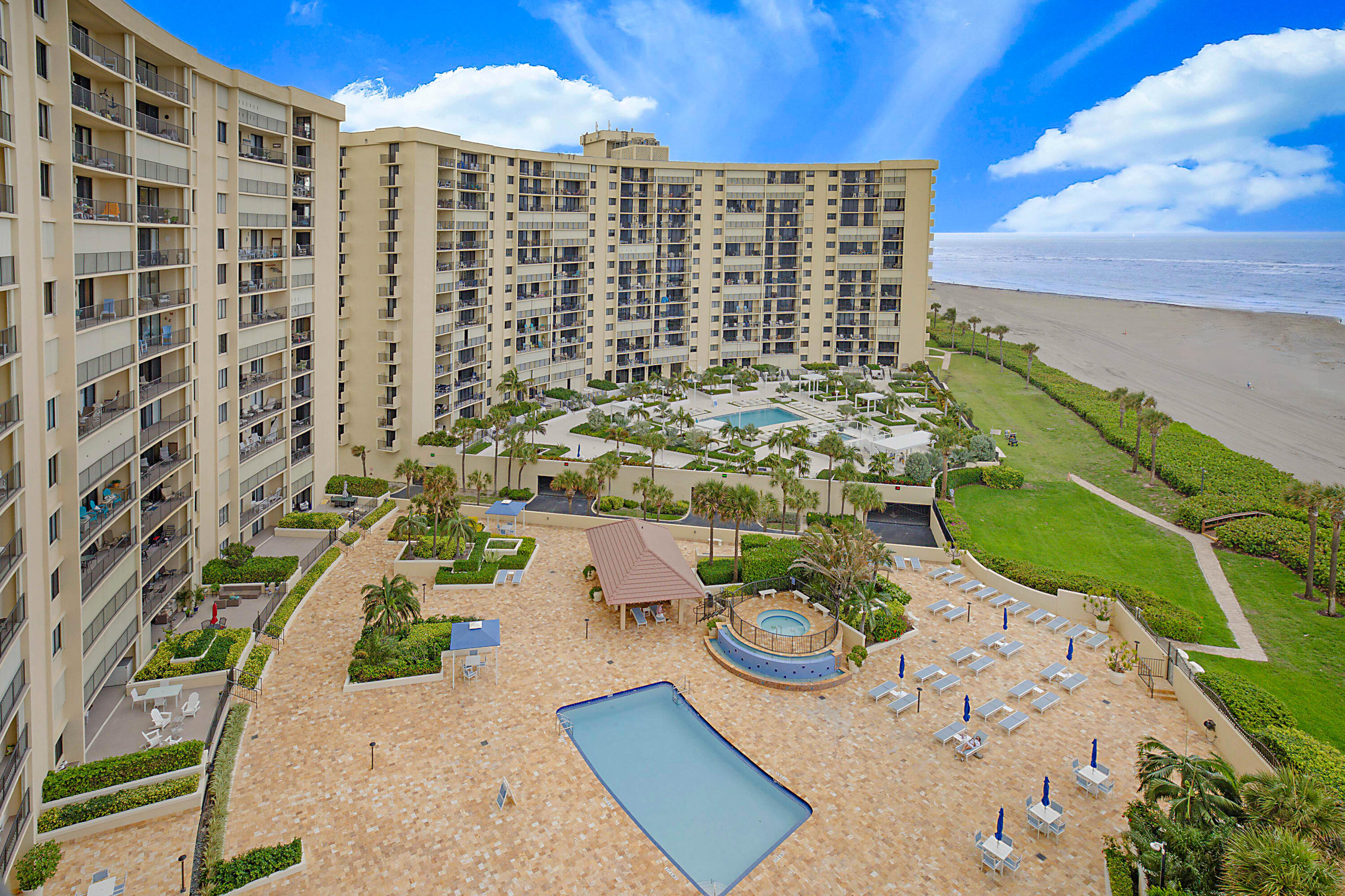 OCEAN TRAIL CONDO II - Residential