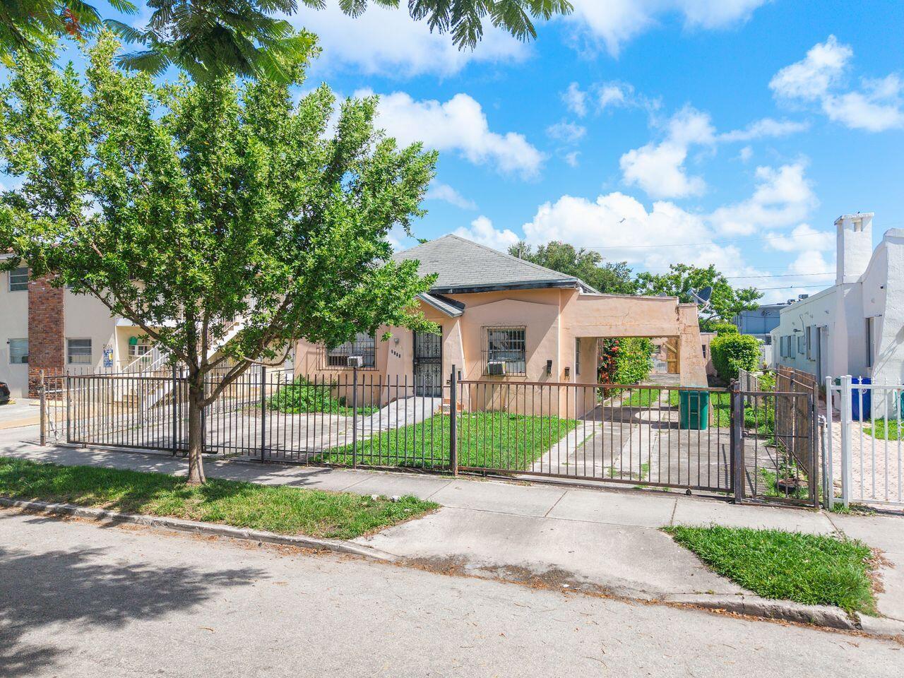2033 SW 5TH Street