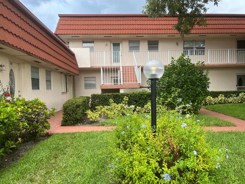 GREENWAY VILLAGE SOUTH CONDO 4 - Residential